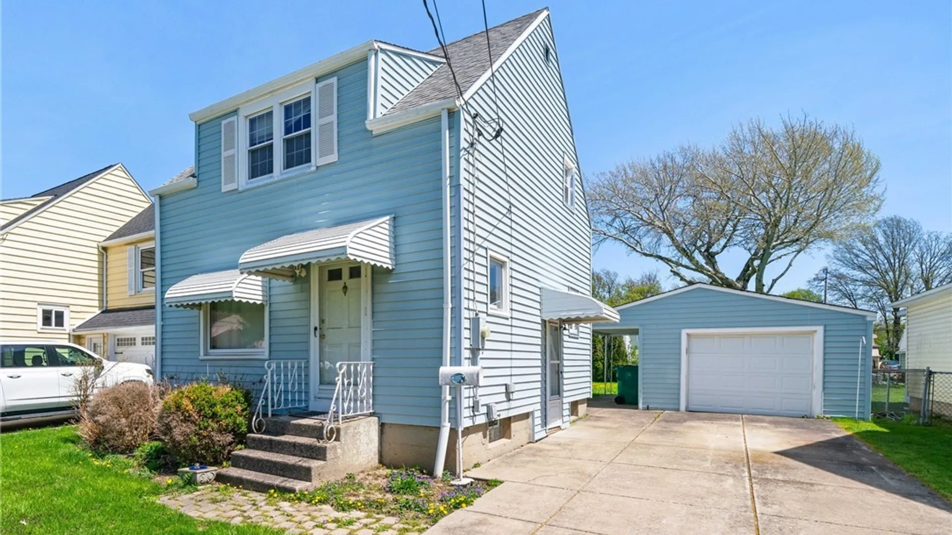 Property at 627 73rd Street, Niagara Falls, NY 14304 3