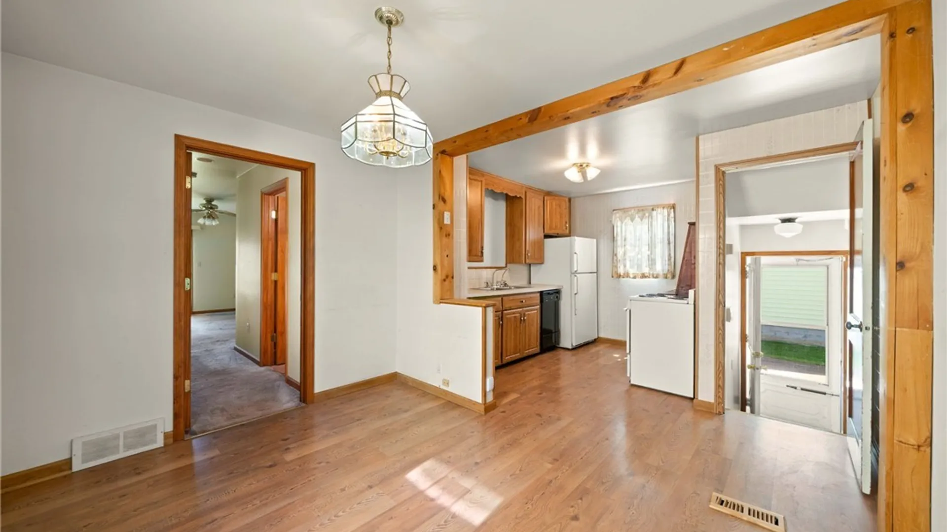 Property at 627 73rd Street, Niagara Falls, NY 14304 6