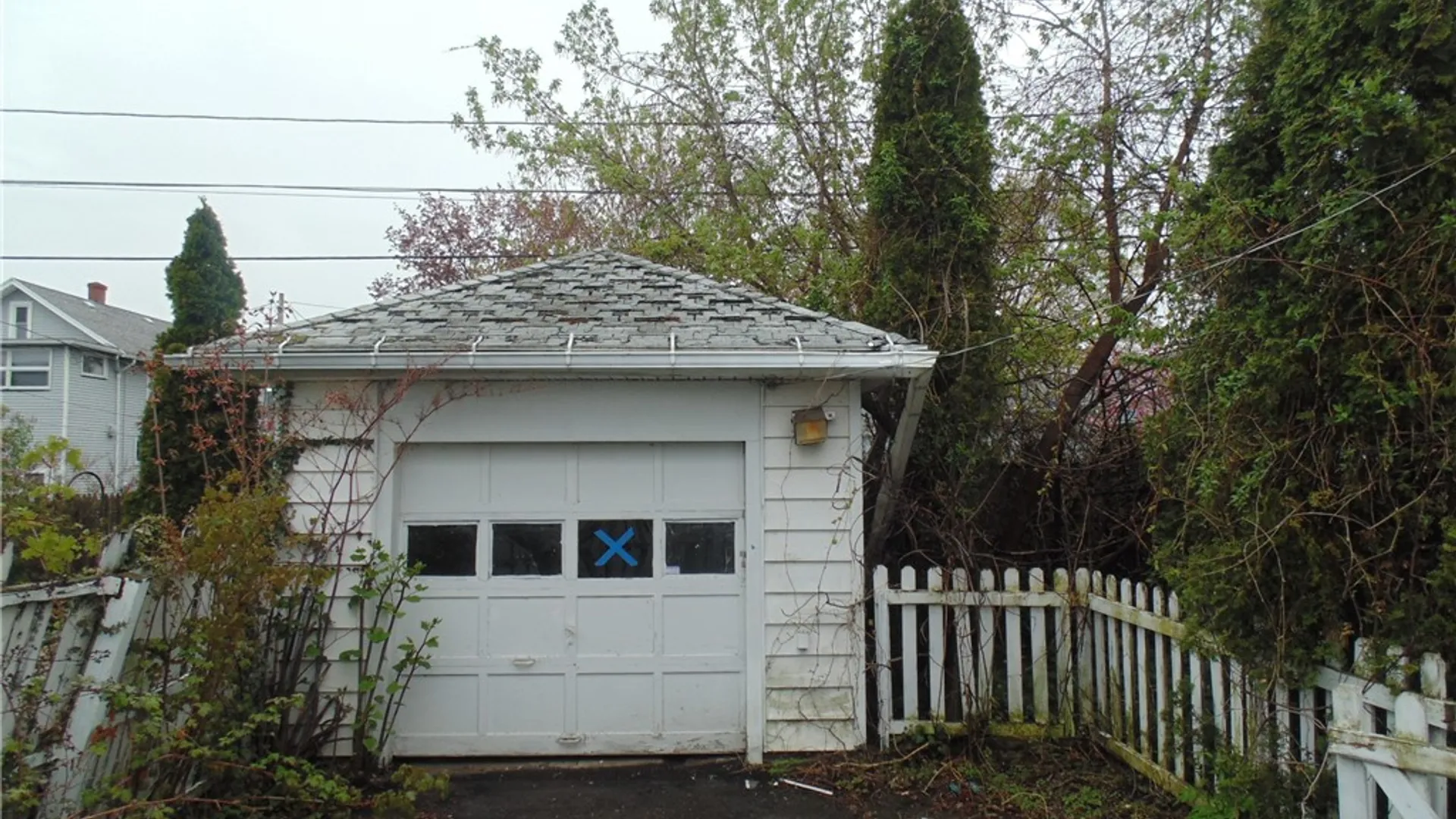 Property at 860 Washington Avenue, Irondequoit, NY 14617 8