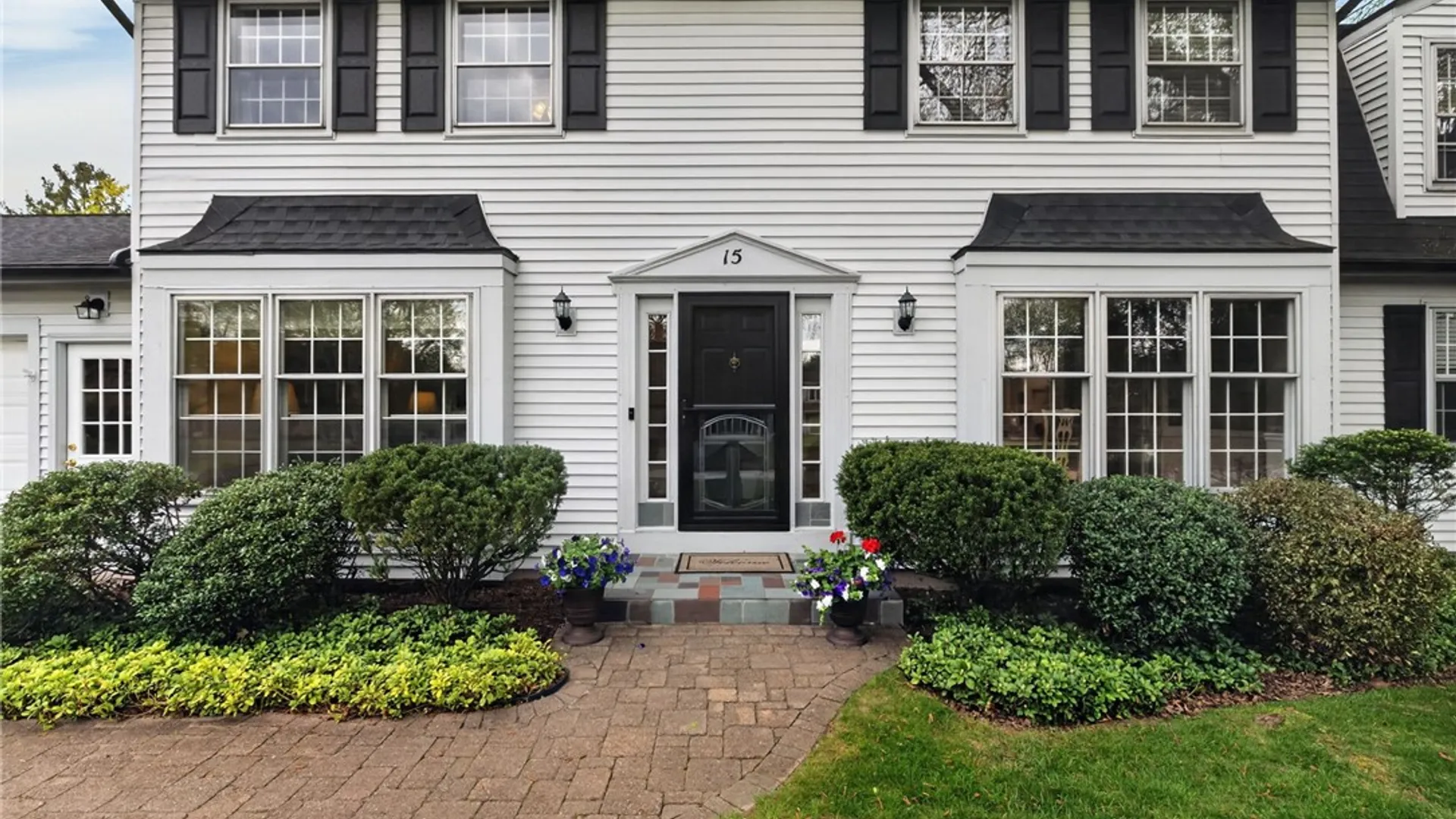 Property at 15 Brookshire Lane, Penfield, NY 14526 4