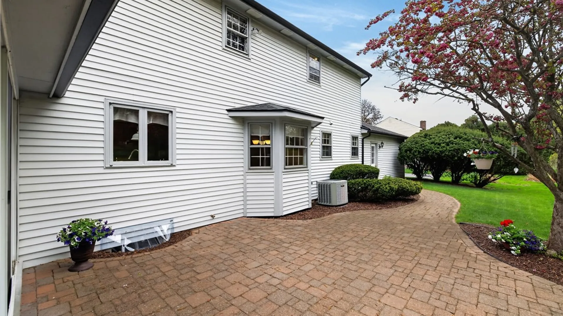 Property at 15 Brookshire Lane, Penfield, NY 14526 42
