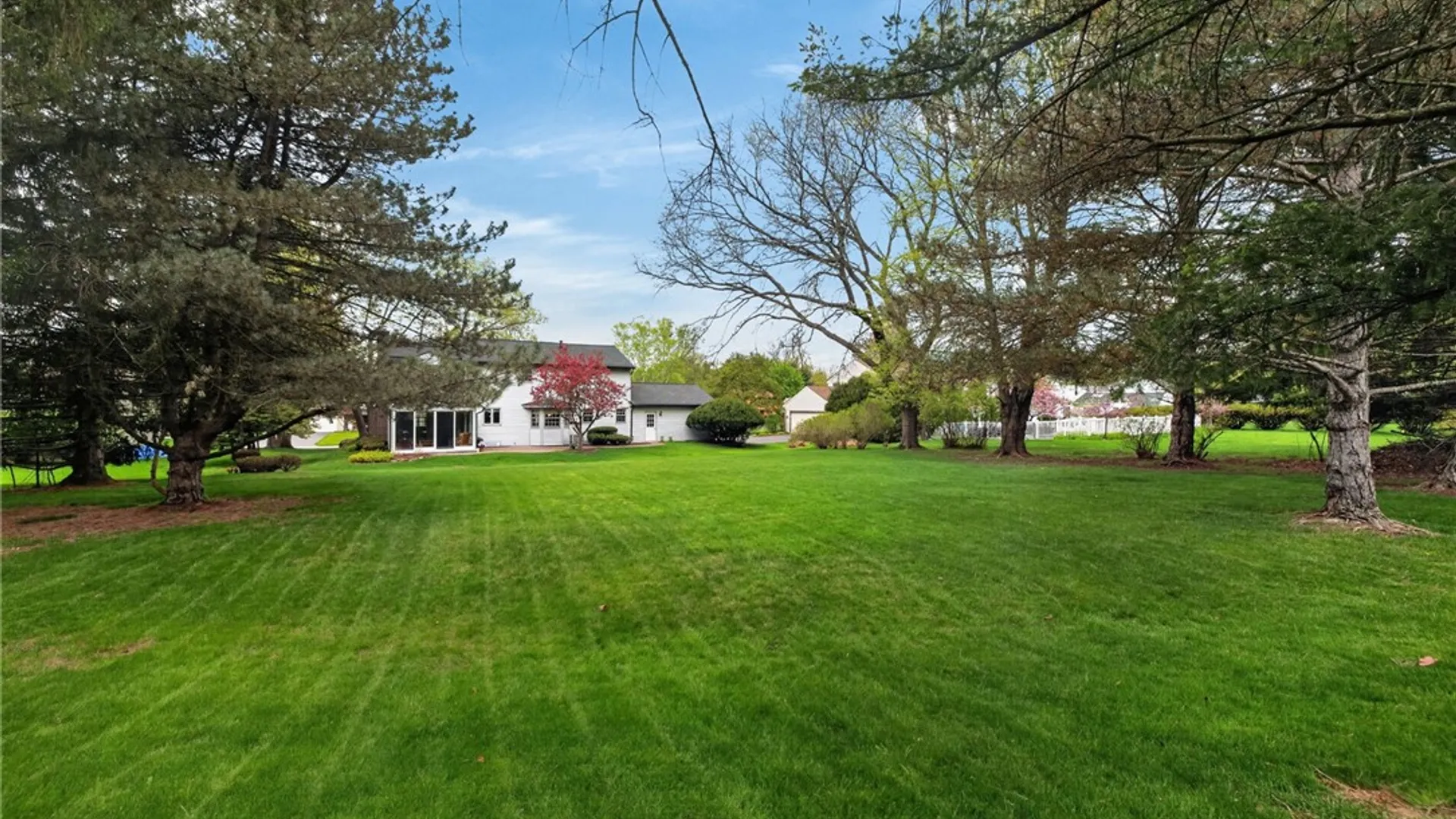 Property at 15 Brookshire Lane, Penfield, NY 14526 47