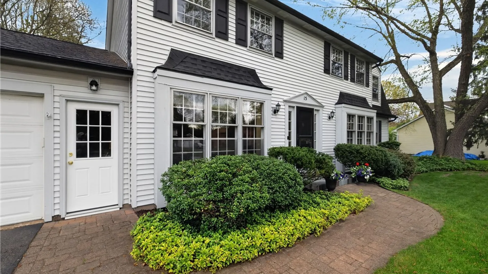 Property at 15 Brookshire Lane, Penfield, NY 14526 5