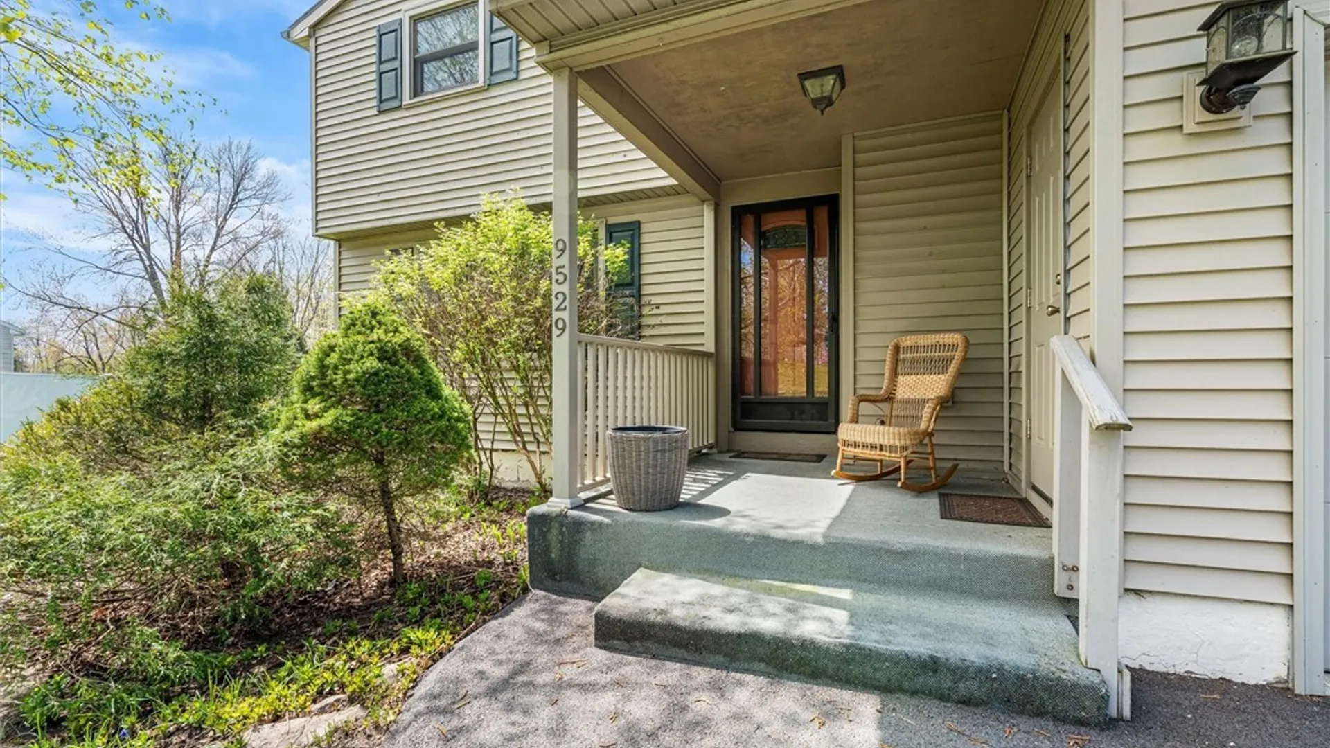 Property at 9529 Sotherden Road, Cicero, NY 13029 4