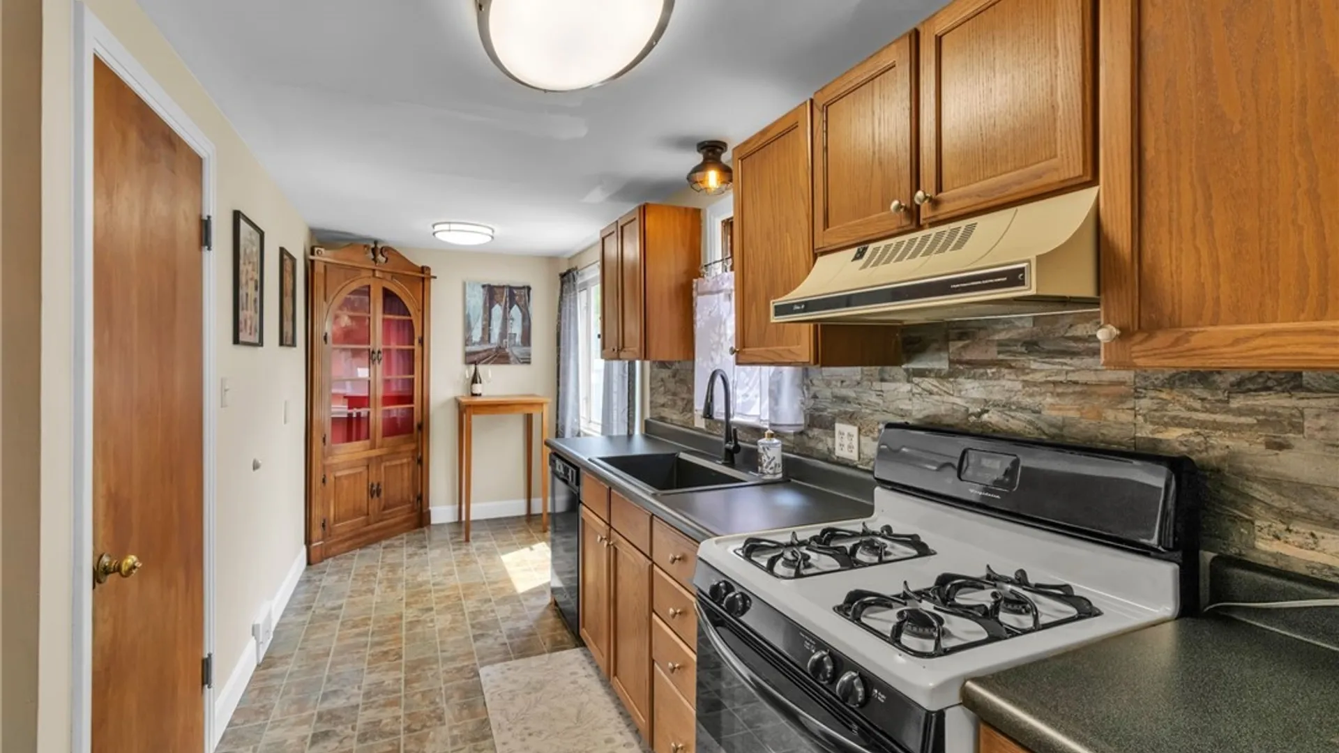 Property at 7 Kendale Road, Cheektowaga, NY 14215 9