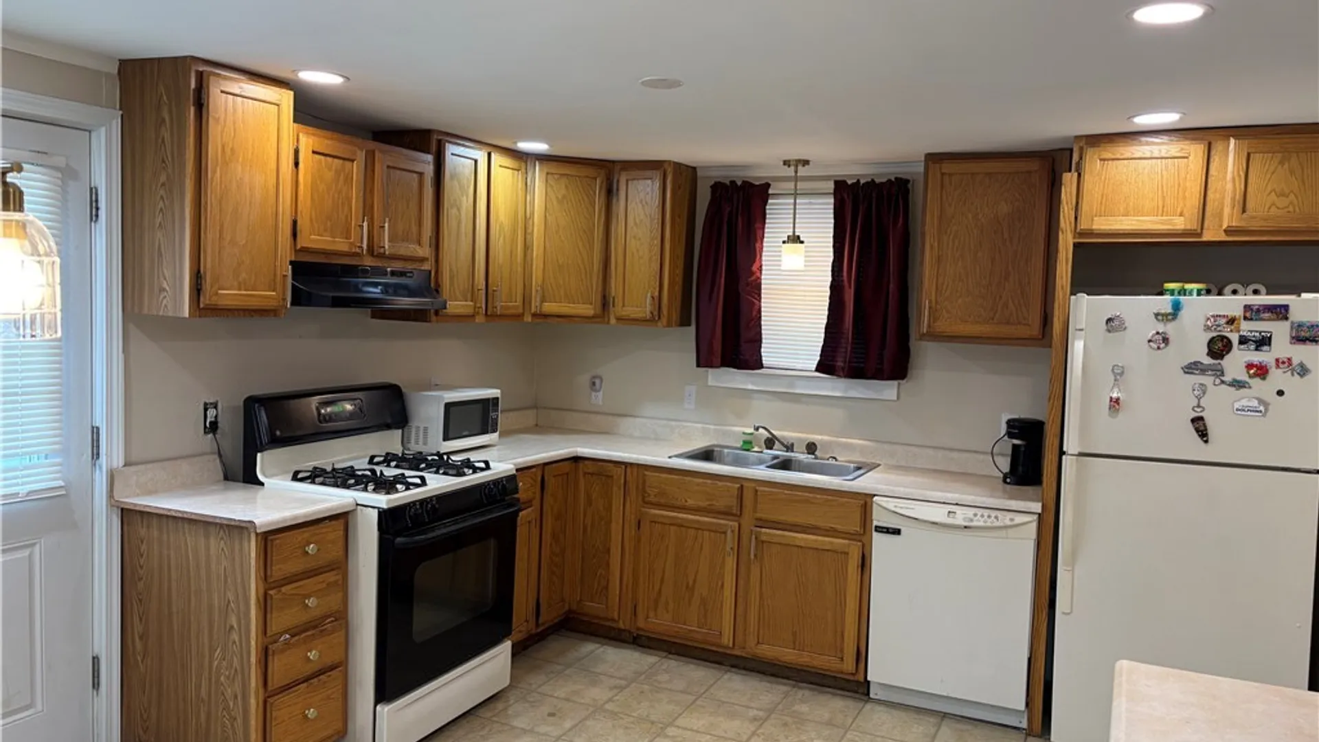 Property at 179 VILLA Avenue, Buffalo, NY 14216 4