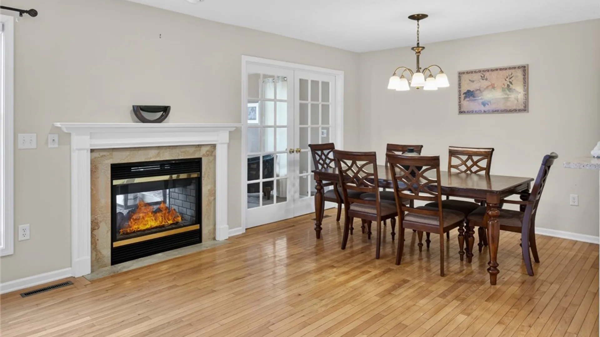 Property at 8 Foxe Commons, Chili, NY 14624 13