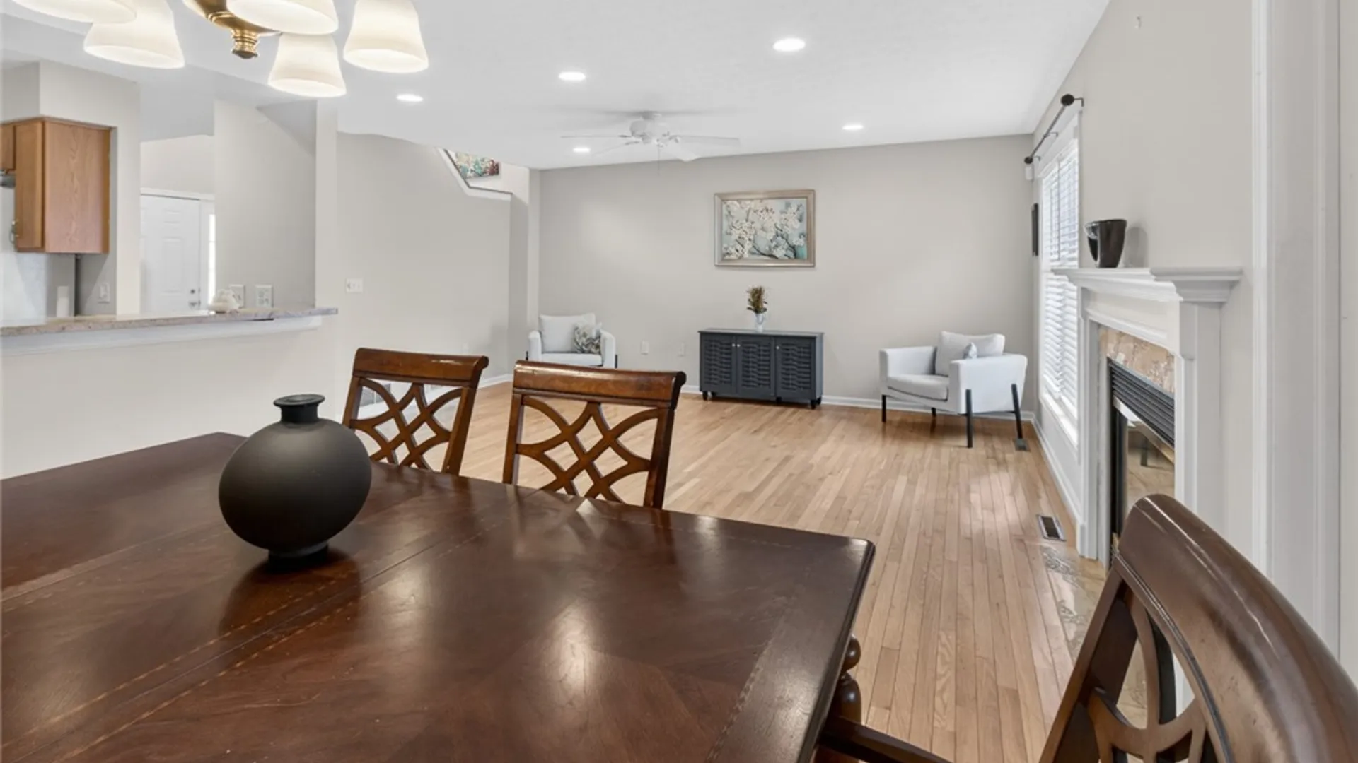 Property at 8 Foxe Commons, Chili, NY 14624 11