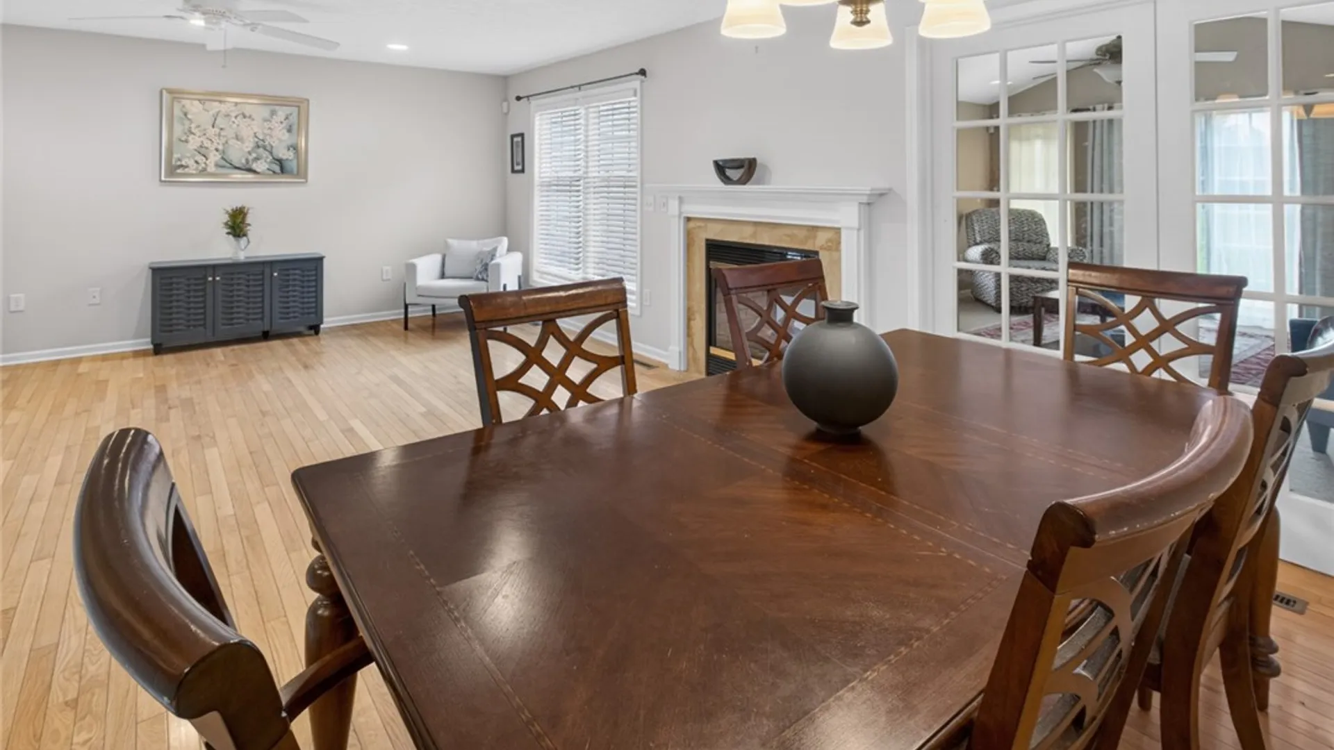Property at 8 Foxe Commons, Chili, NY 14624 12