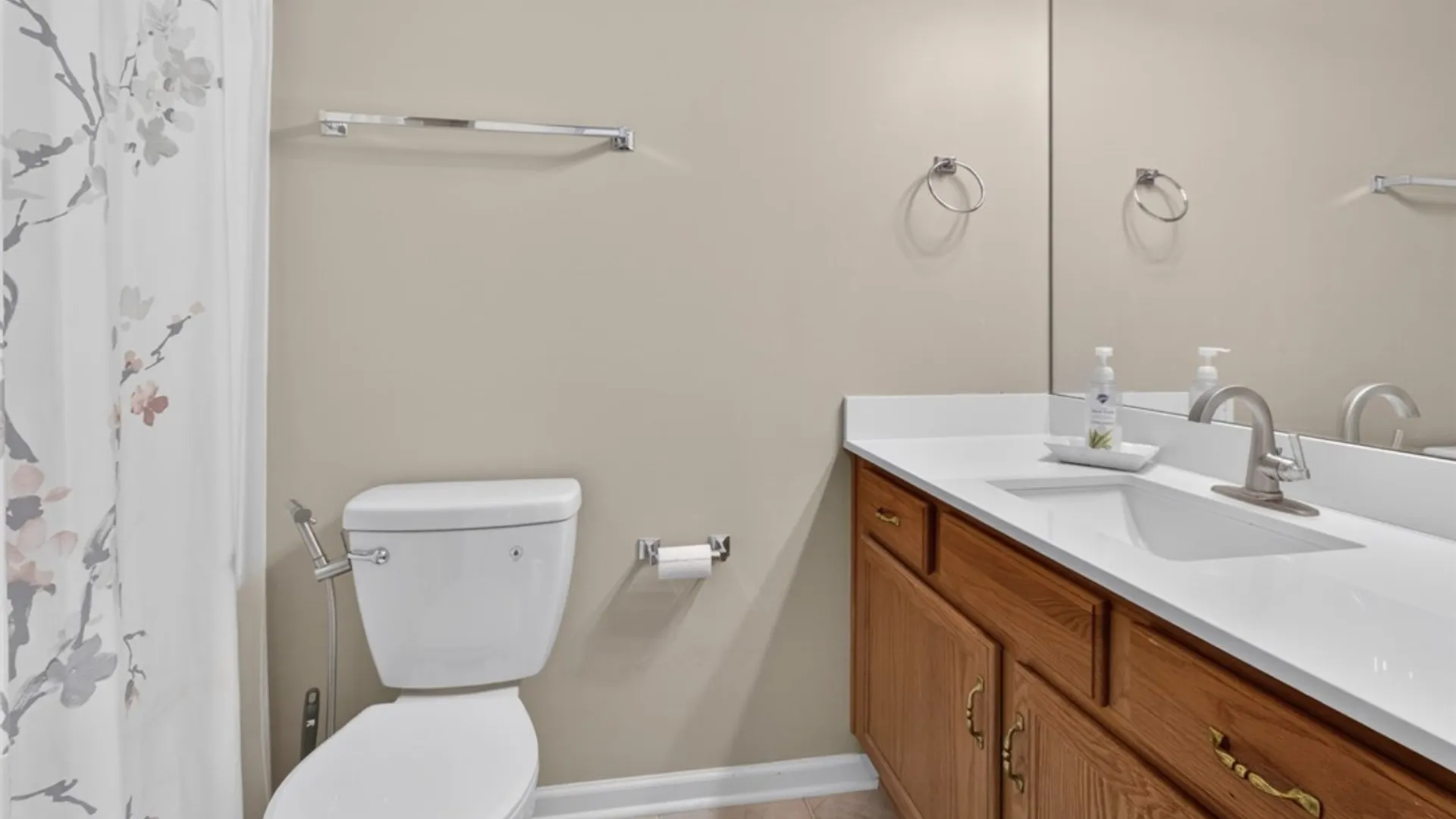 Property at 8 Foxe Commons, Chili, NY 14624 34