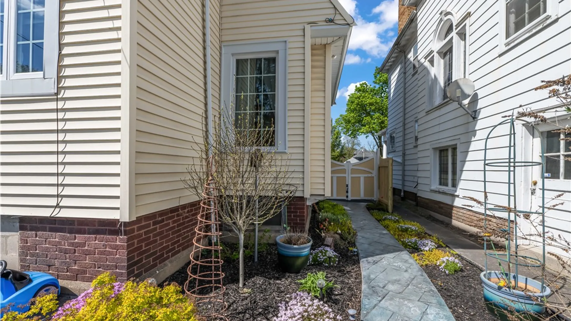 Property at 123 Trafalgar Street, Rochester, NY 14619 36