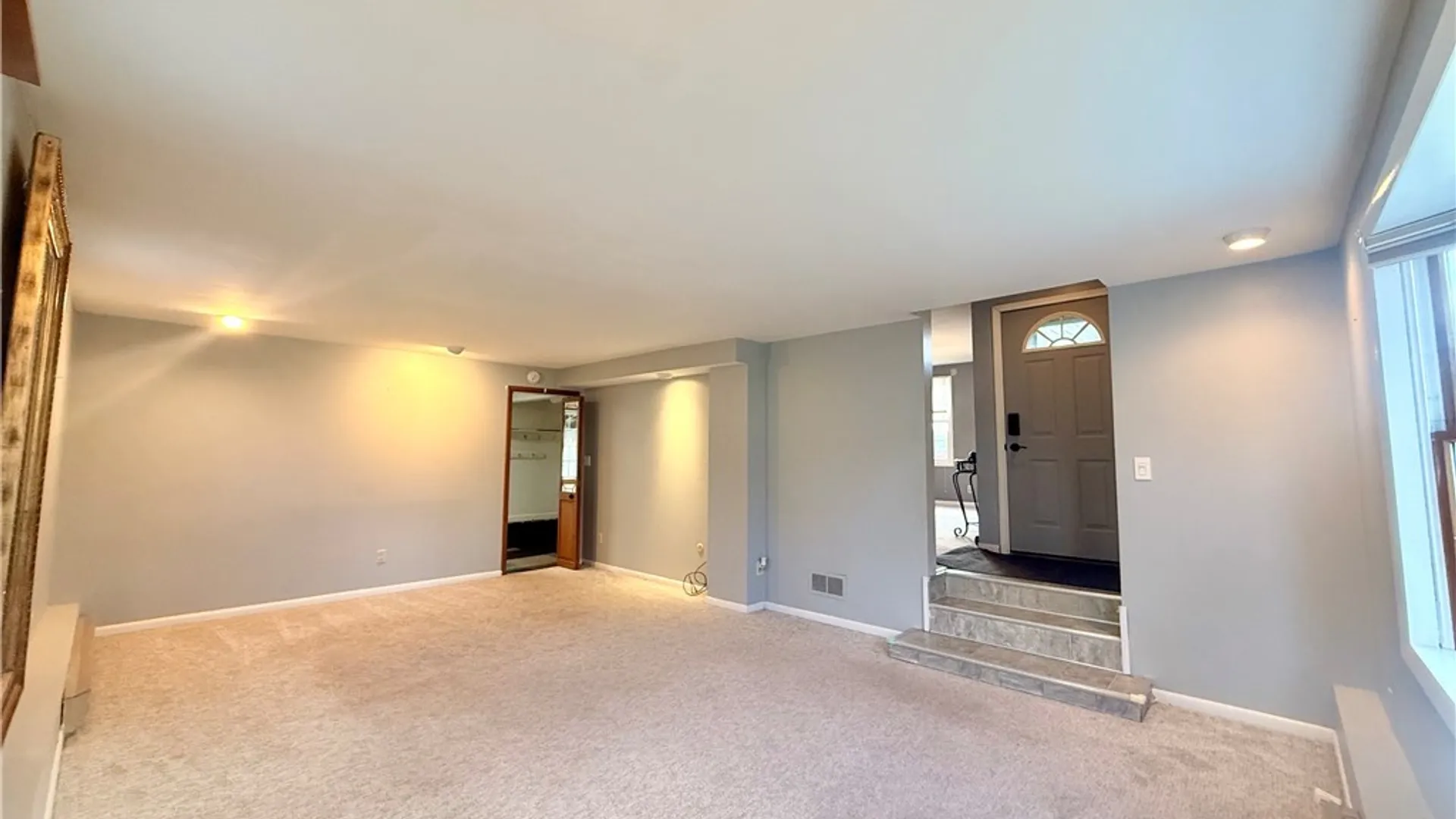 Property at 207 Springfield Avenue, Tonawanda, NY 14150 7