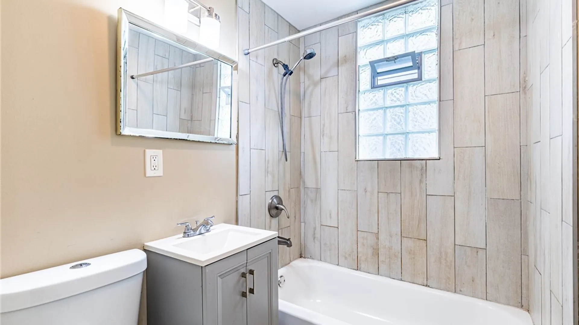 Property at 184 Wellington Avenue, Rochester, NY 14611 20