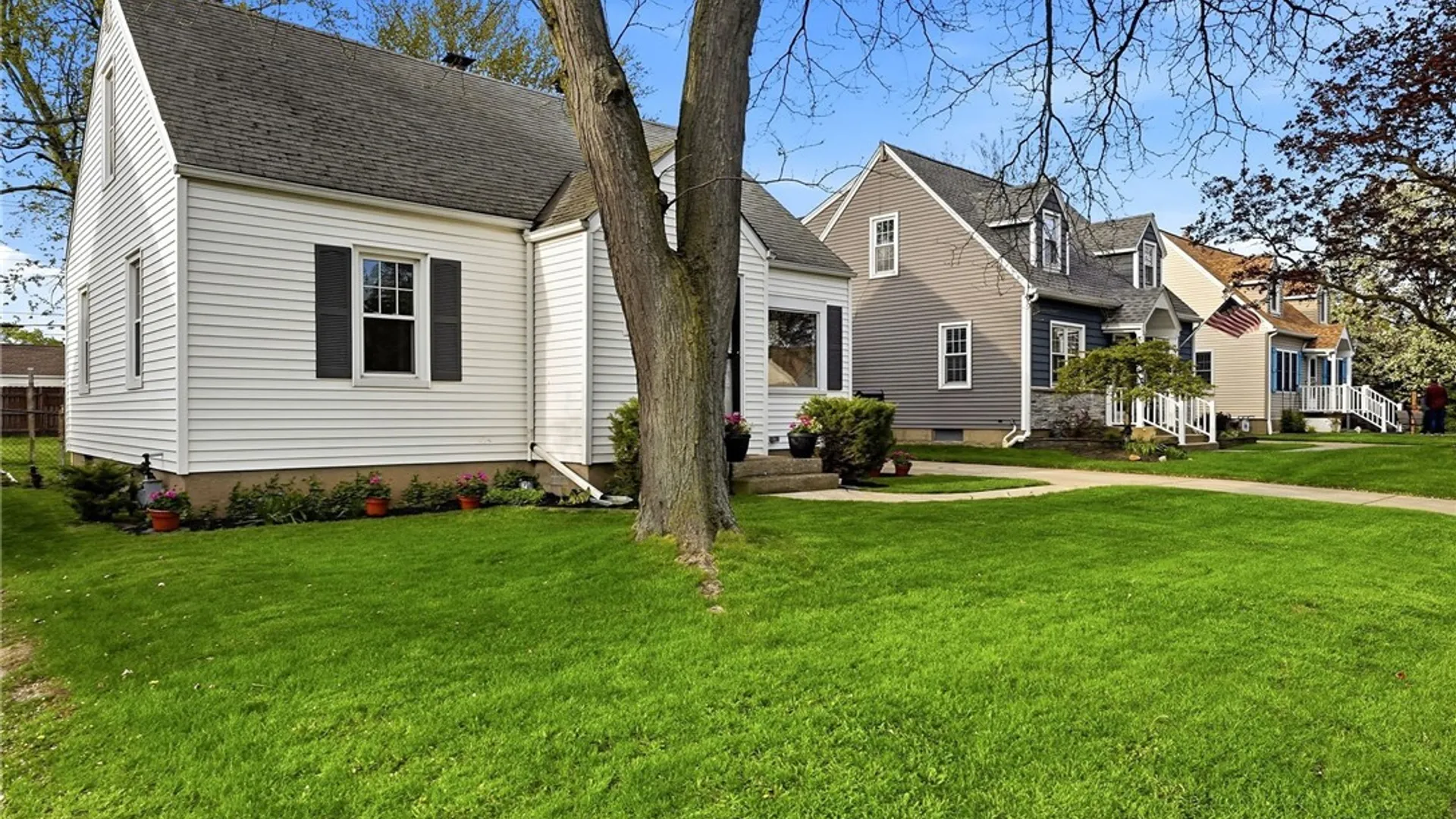 Property at 199 Homewood Avenue, Tonawanda, NY 14217 3