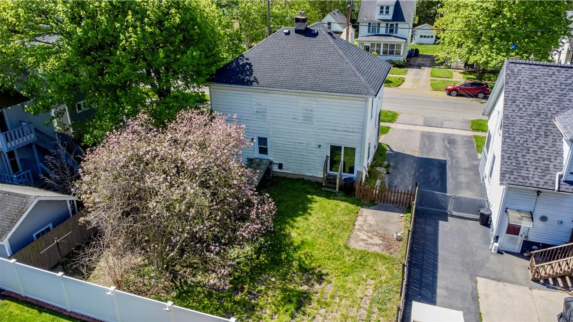 Property at 235 East Avenue, East Rochester, NY 14445 28