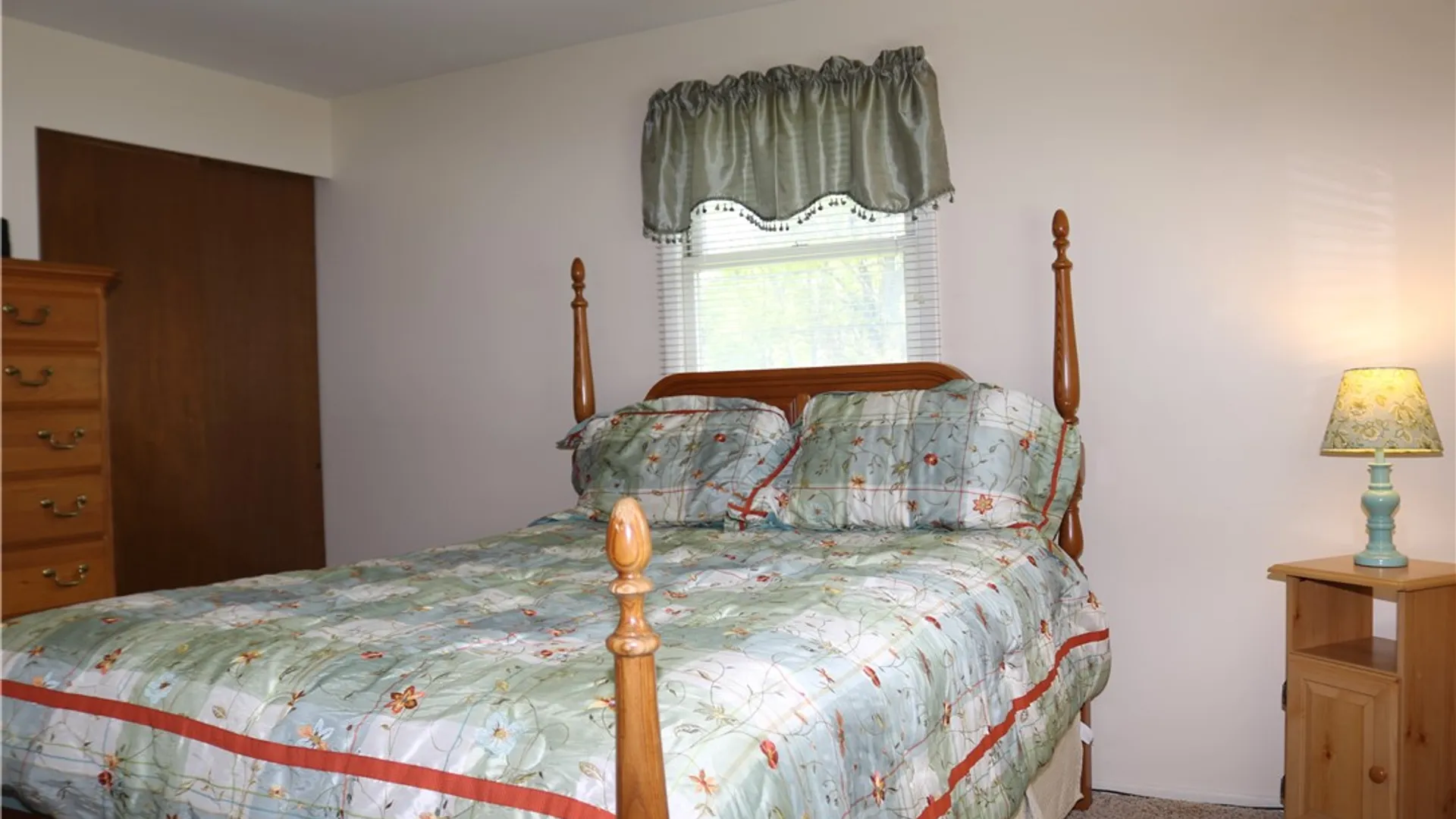 Property at 4 Mercury Drive, Gates, NY 14624 17
