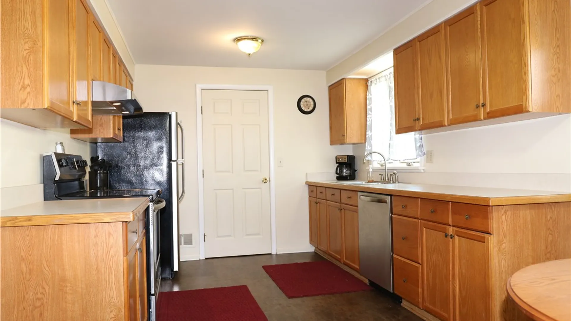 Property at 4 Mercury Drive, Gates, NY 14624 9