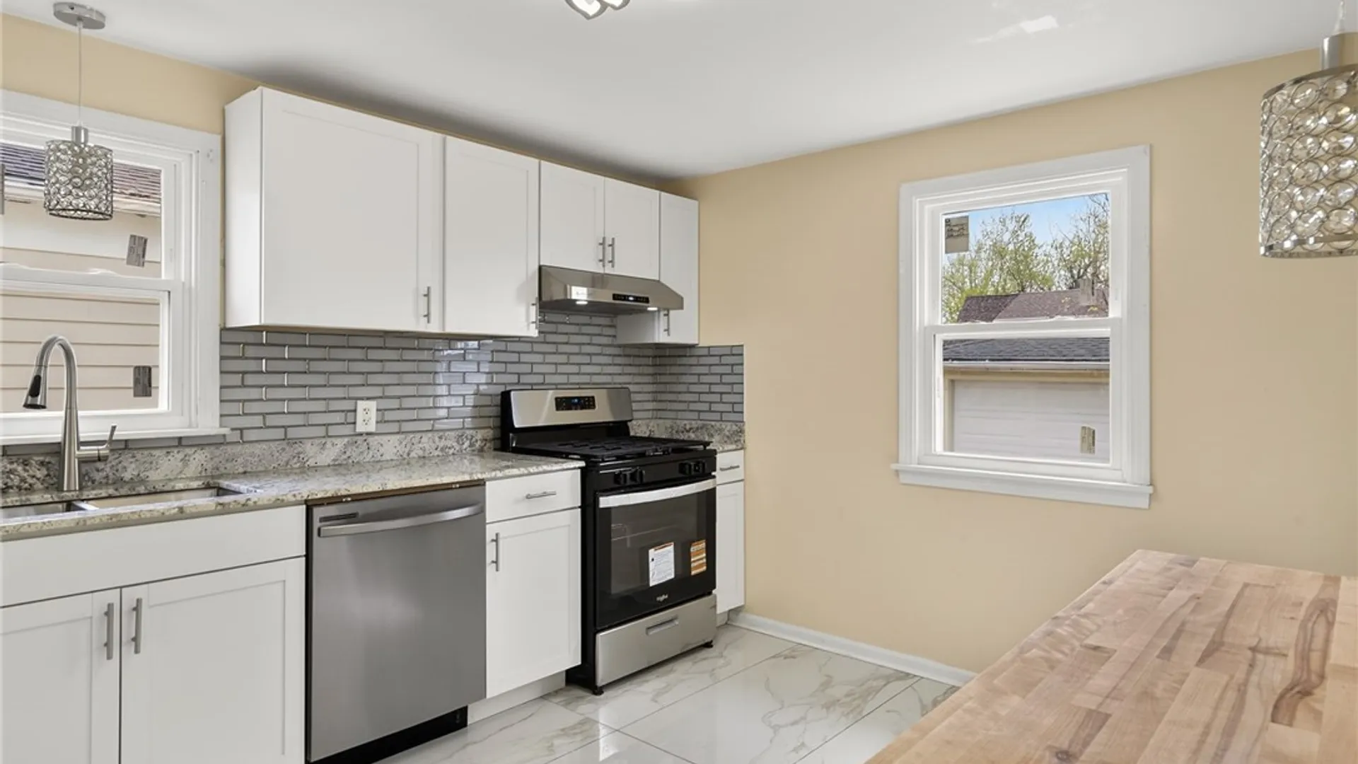 Property at 322 Callodine Avenue, Amherst, NY 14226 10