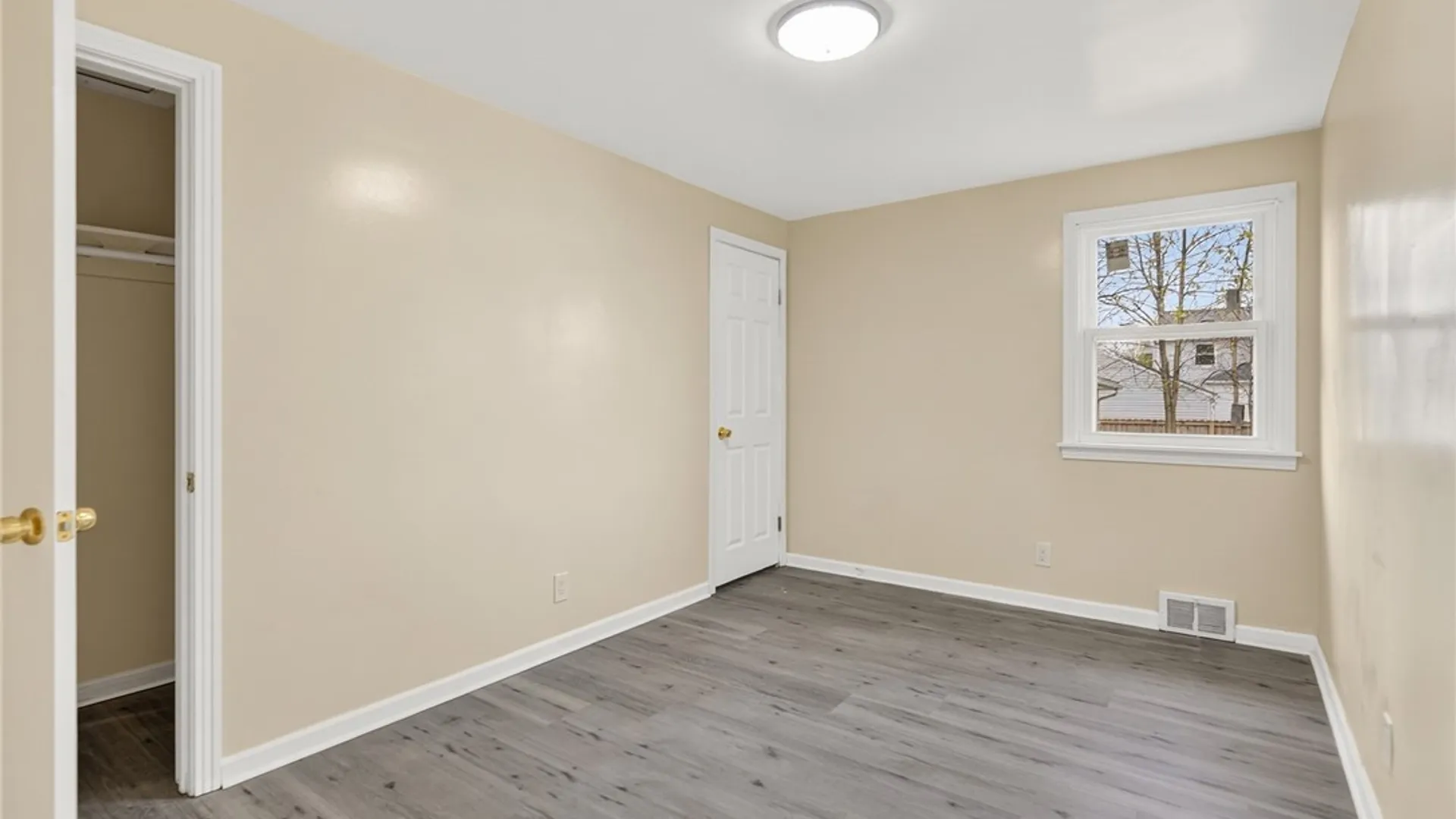 Property at 322 Callodine Avenue, Amherst, NY 14226 28