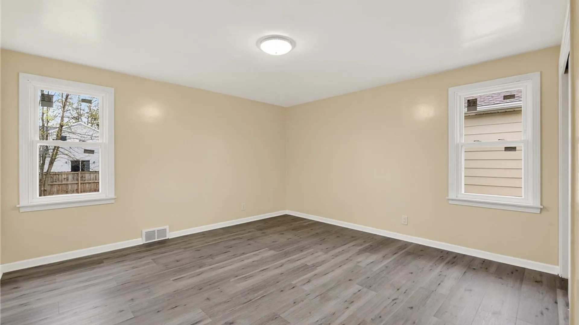 Property at 322 Callodine Avenue, Amherst, NY 14226 30