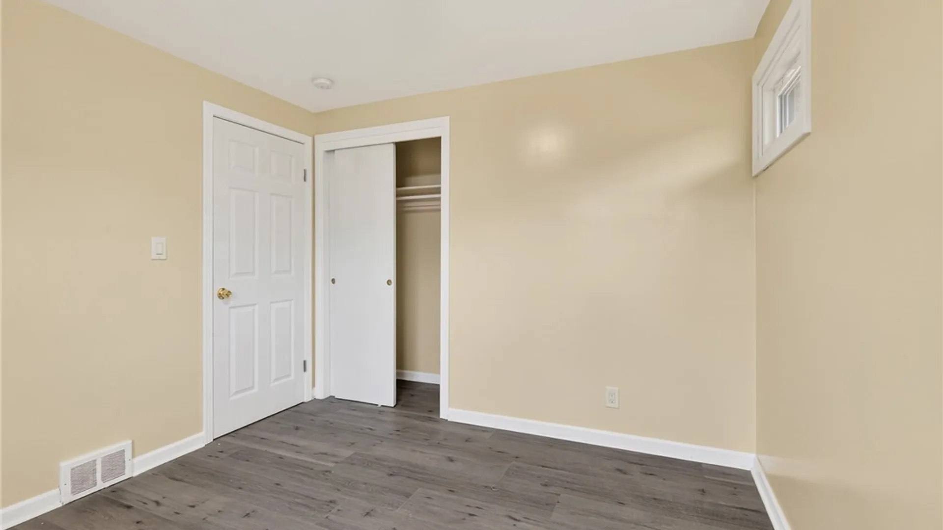 Property at 322 Callodine Avenue, Amherst, NY 14226 34