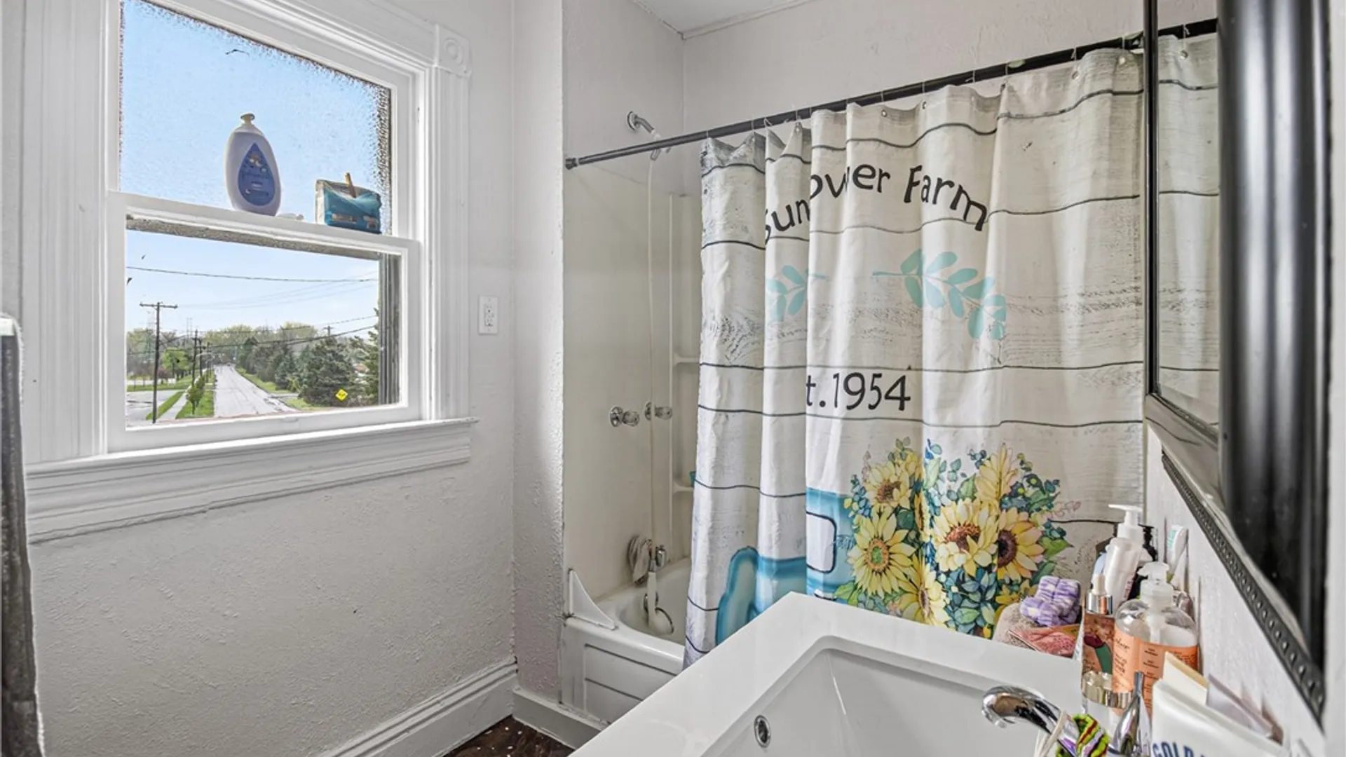 Property at 123 6th Street, Rome, NY 13440 34