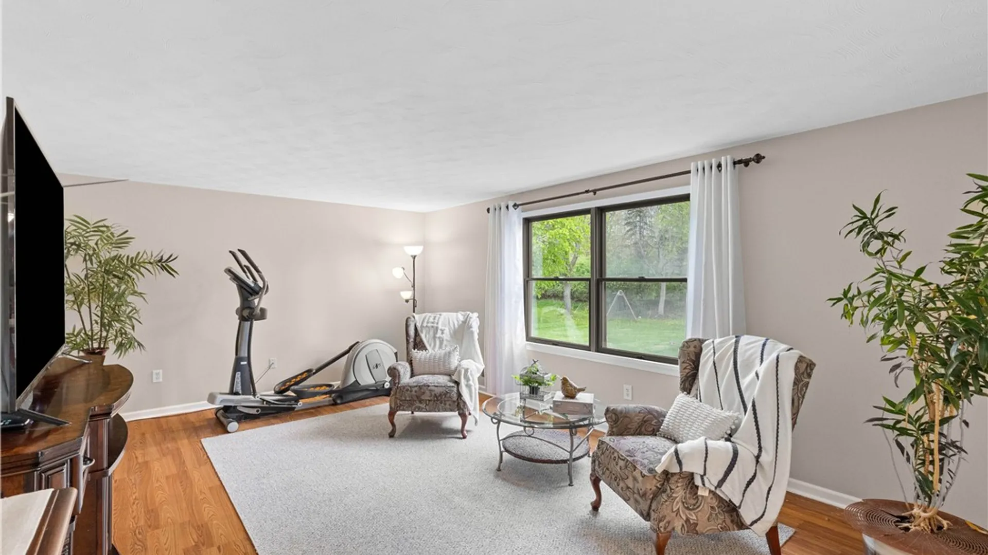 Property at 1252 Hardwood Lane, Webster, NY 14580 15