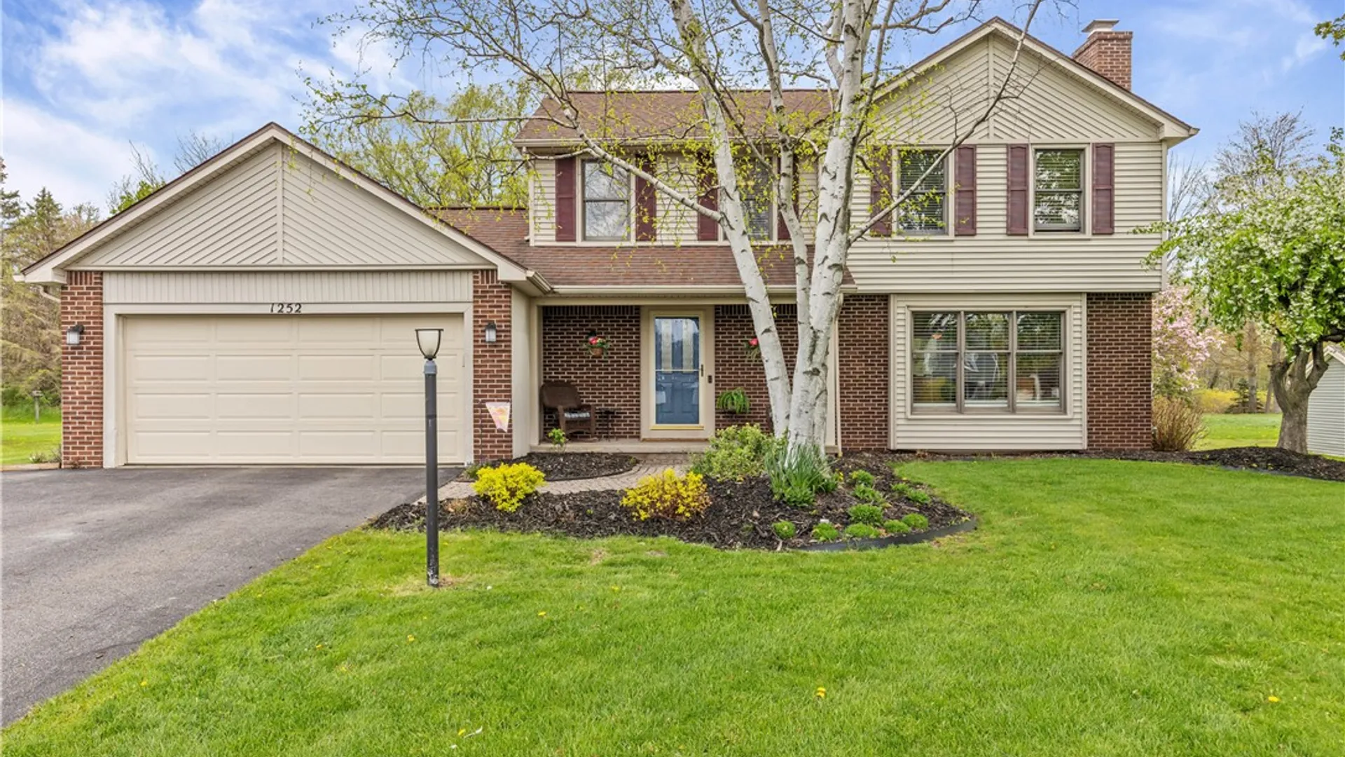 Property at 1252 Hardwood Lane, Webster, NY 14580 3