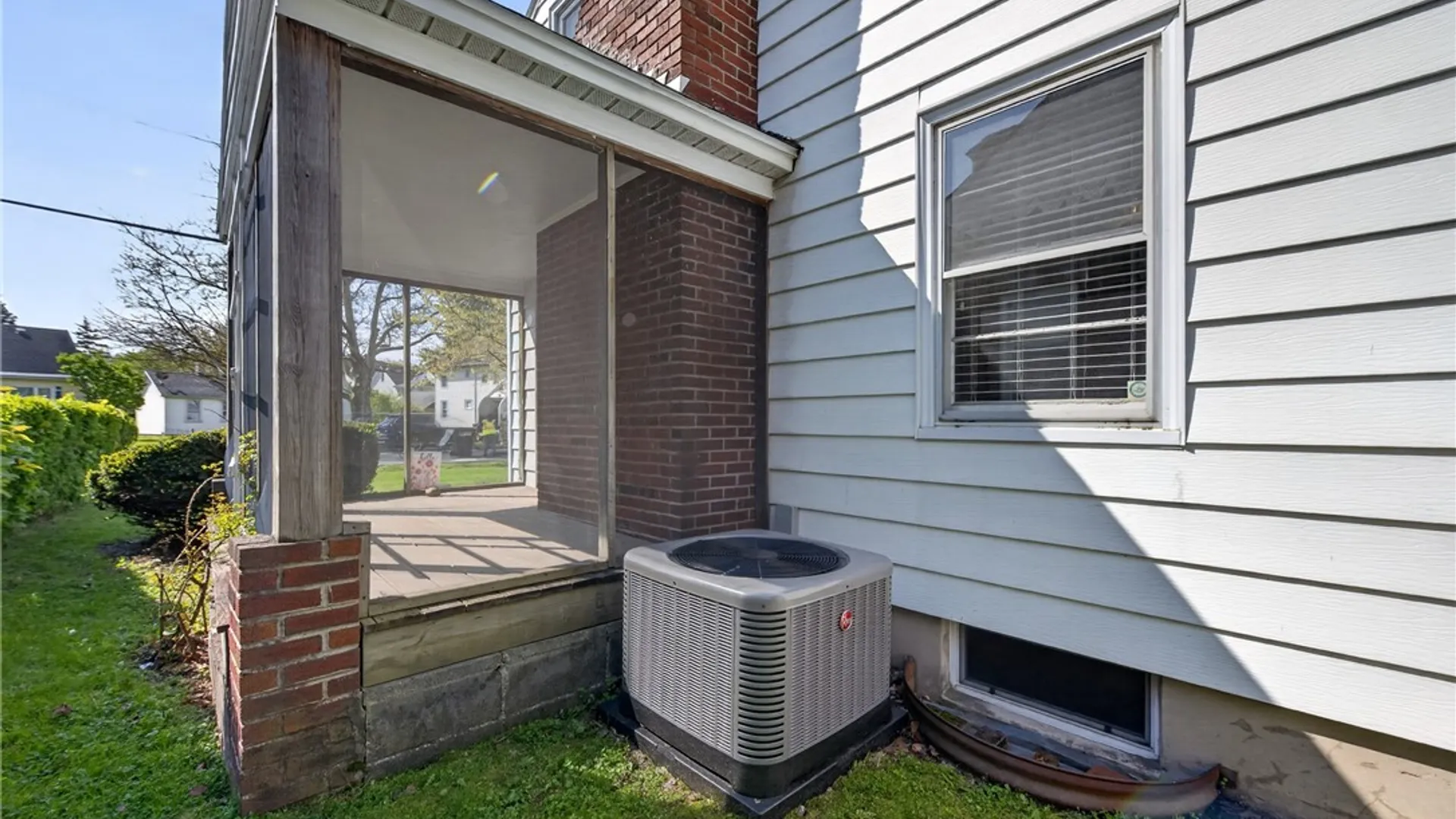 Property at 1215 Court St, Syracuse, NY 13208 14
