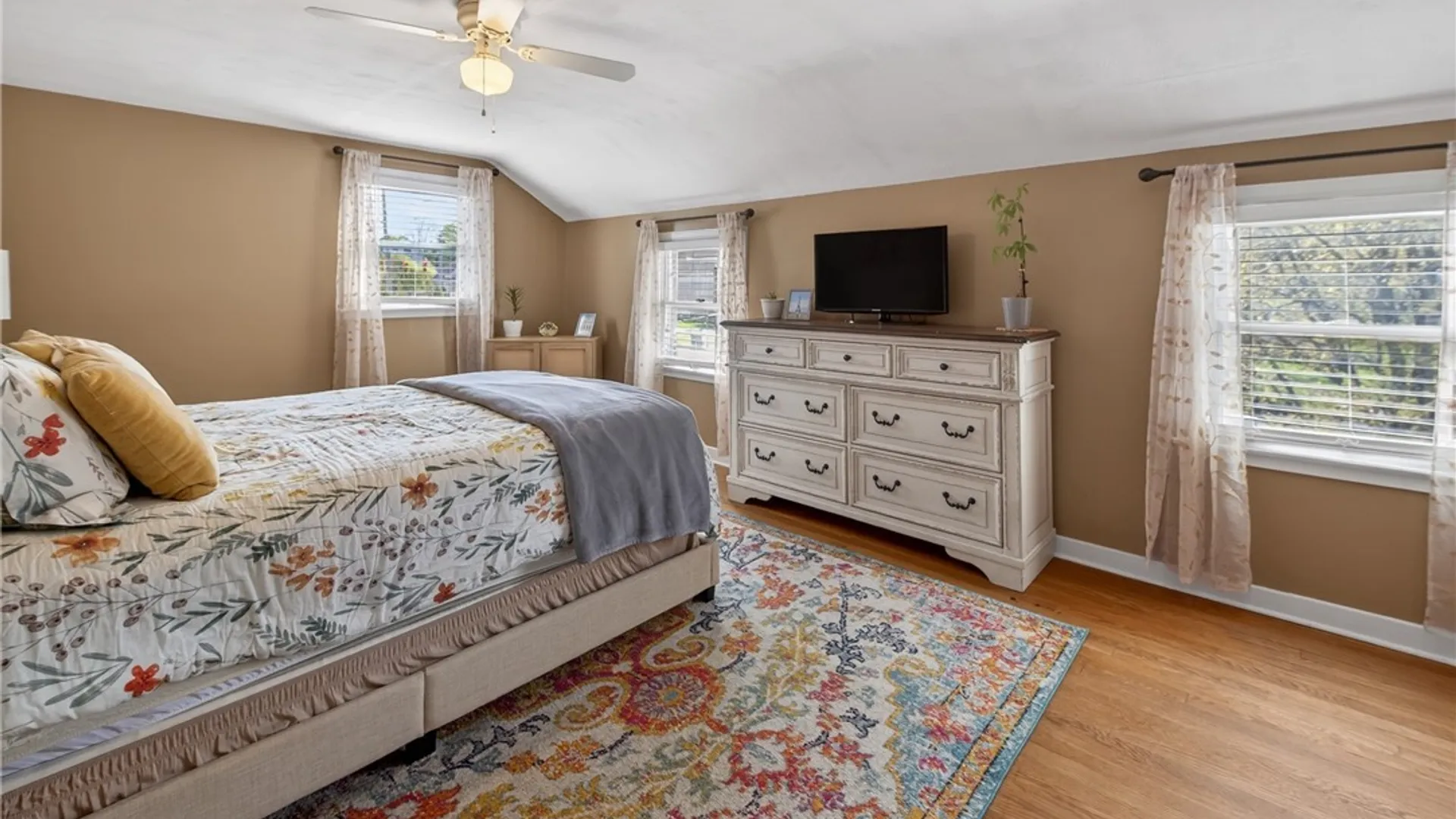 Property at 1215 Court St, Syracuse, NY 13208 27