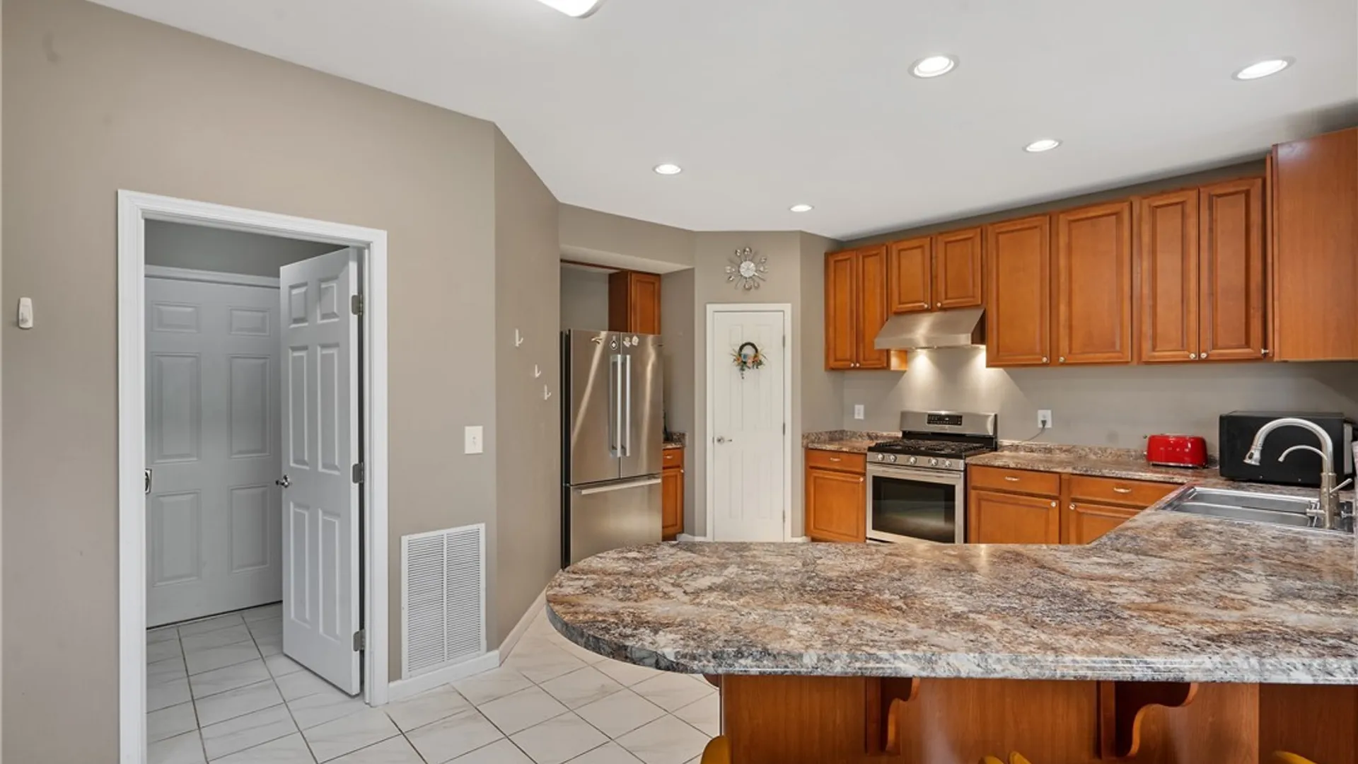 Property at 8649 Alizarin Avenue, Cicero, NY 13039 14
