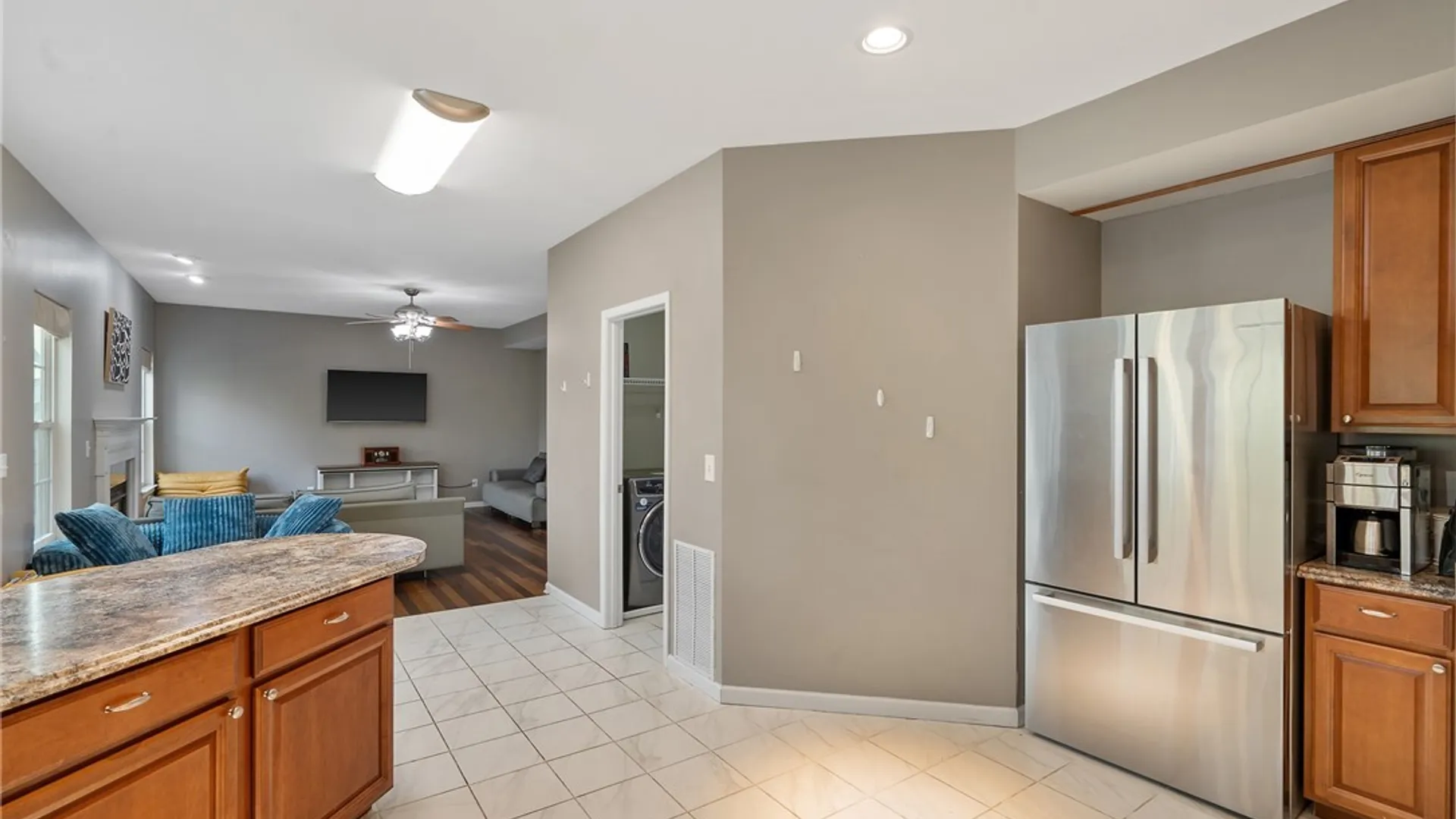 Property at 8649 Alizarin Avenue, Cicero, NY 13039 19