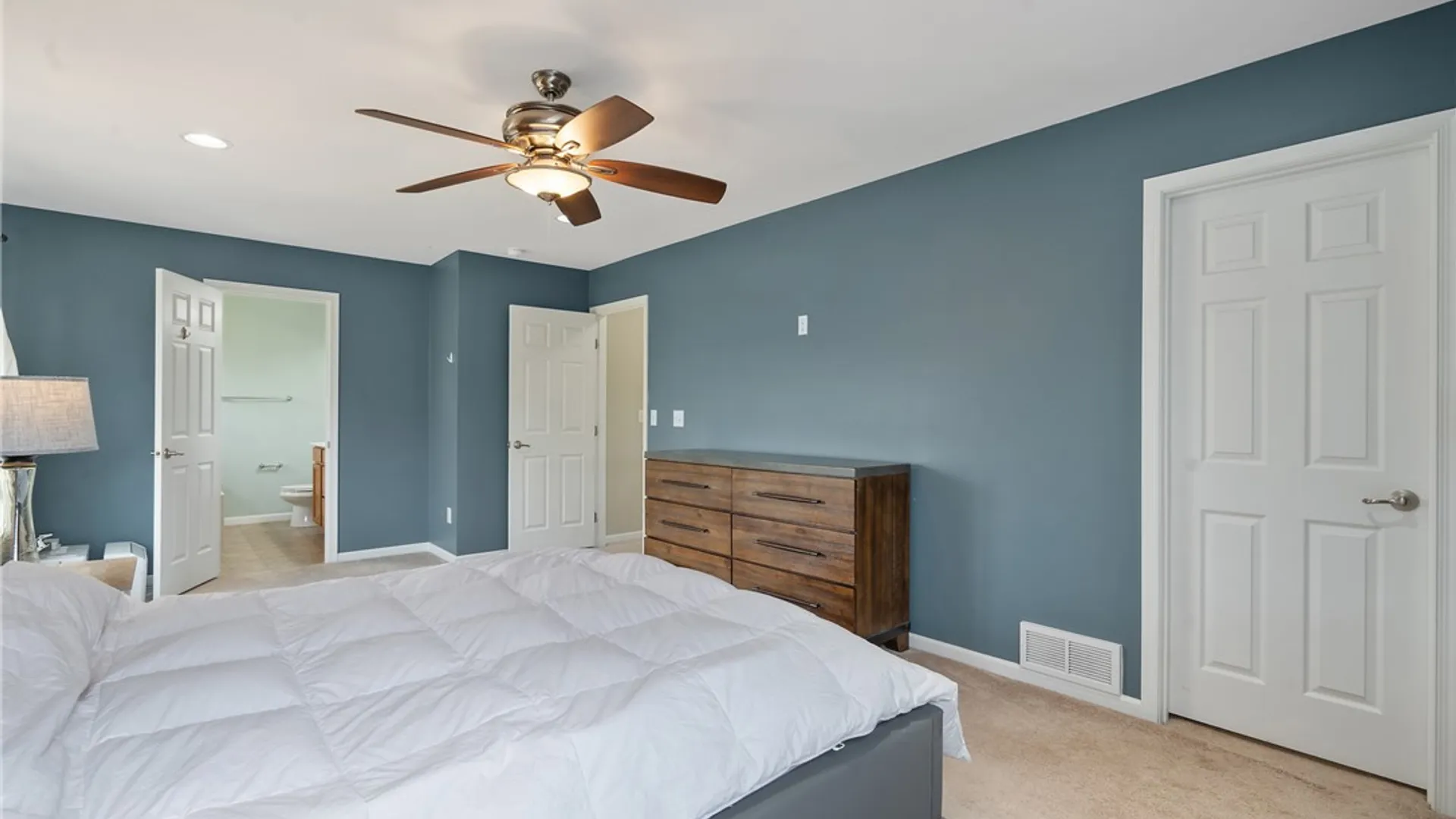 Property at 8649 Alizarin Avenue, Cicero, NY 13039 29