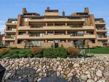 Property at 40 Waterfront Circle, Buffalo, NY 14202