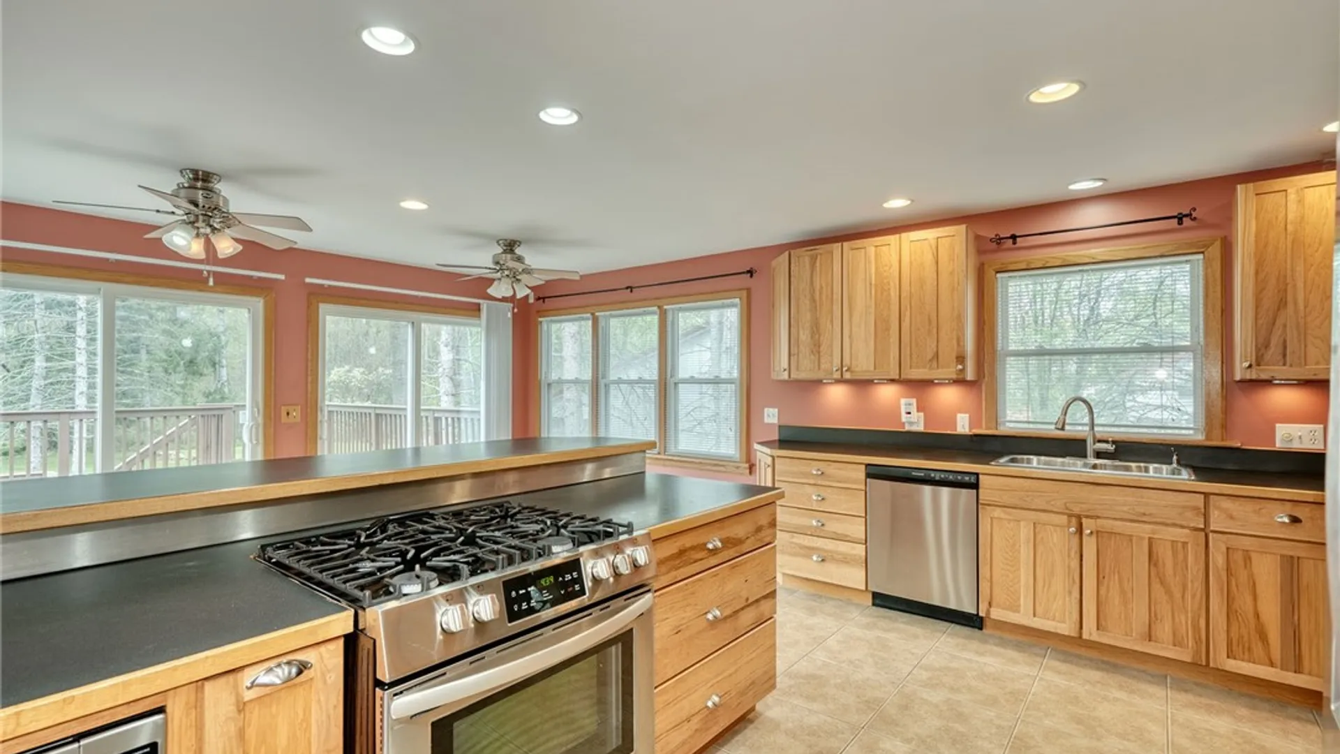 Property at 924 Ridge Road, Ontario, NY 14519 18