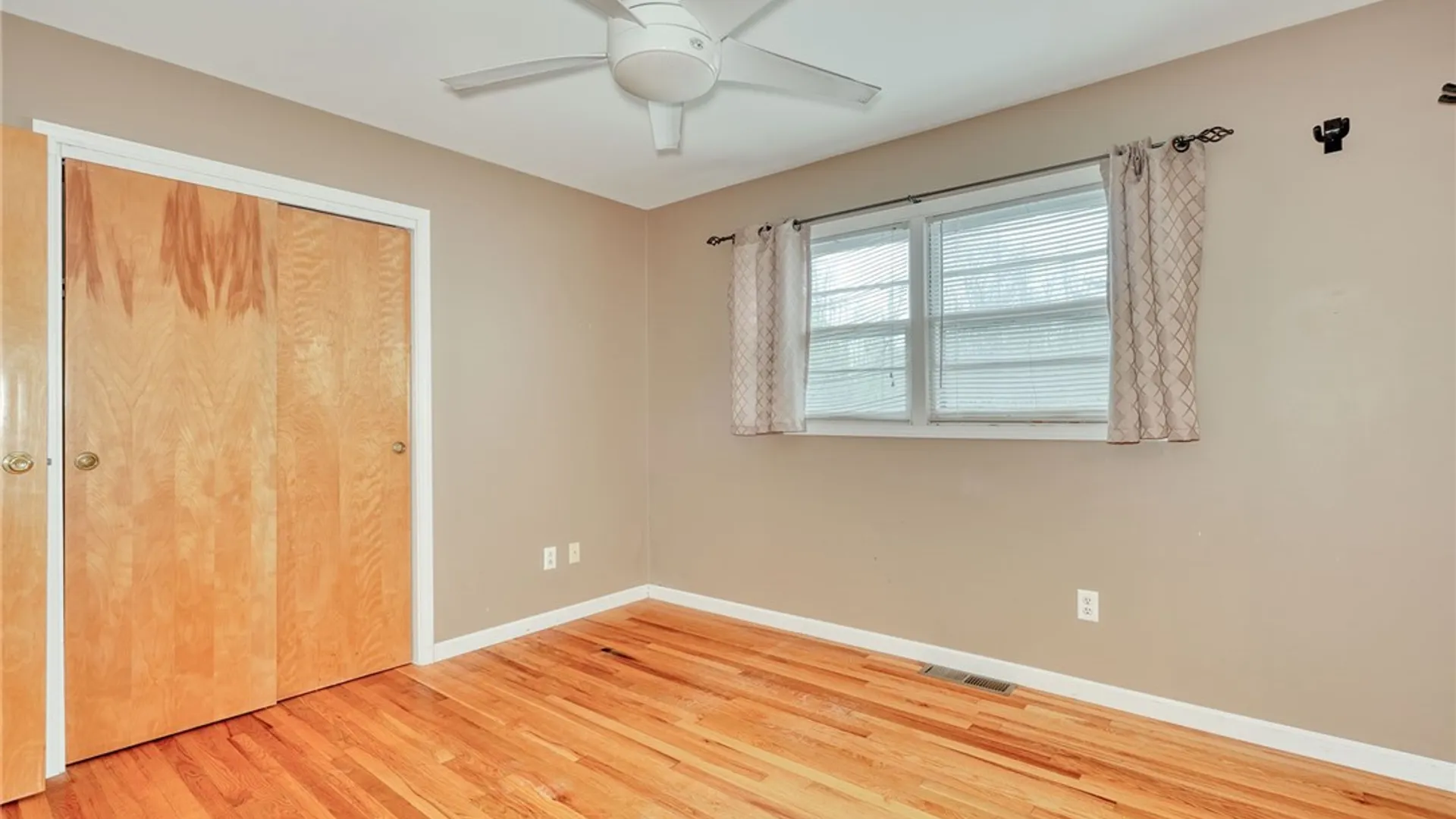 Property at 924 Ridge Road, Ontario, NY 14519 27