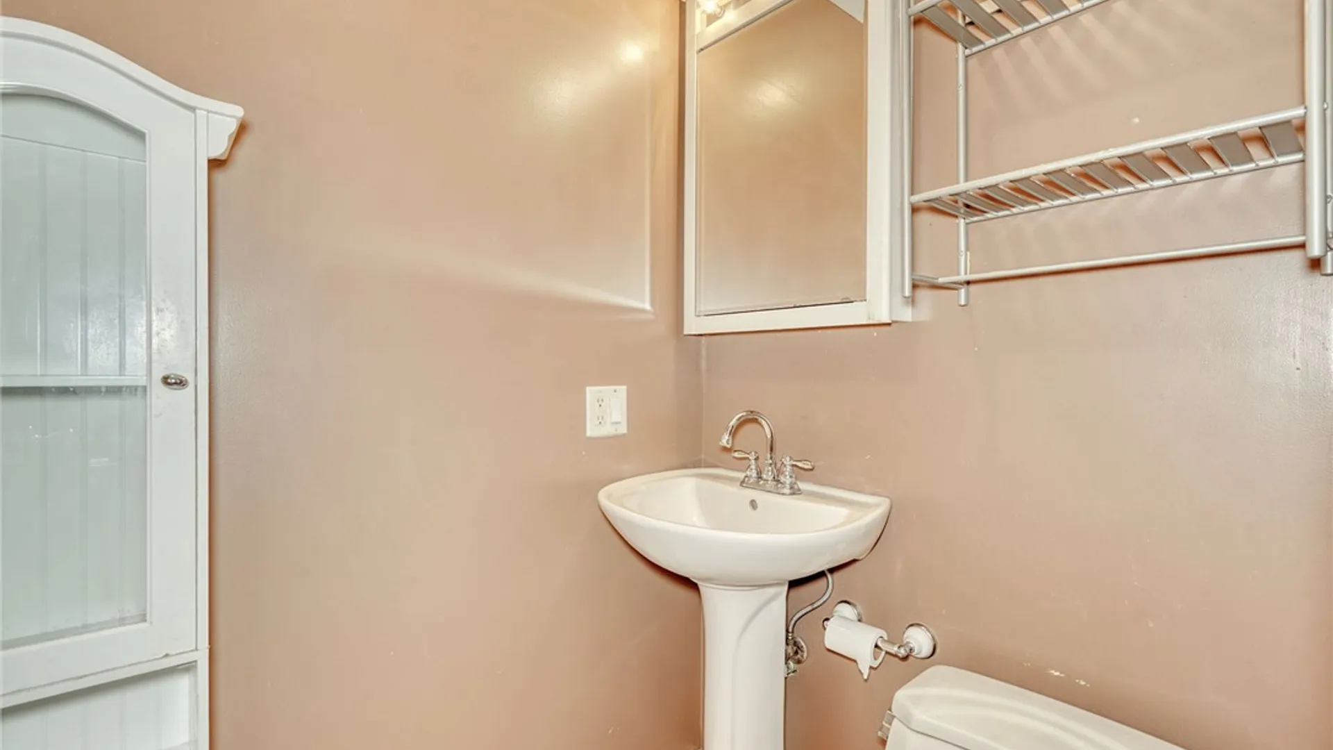 Property at 924 Ridge Road, Ontario, NY 14519 28
