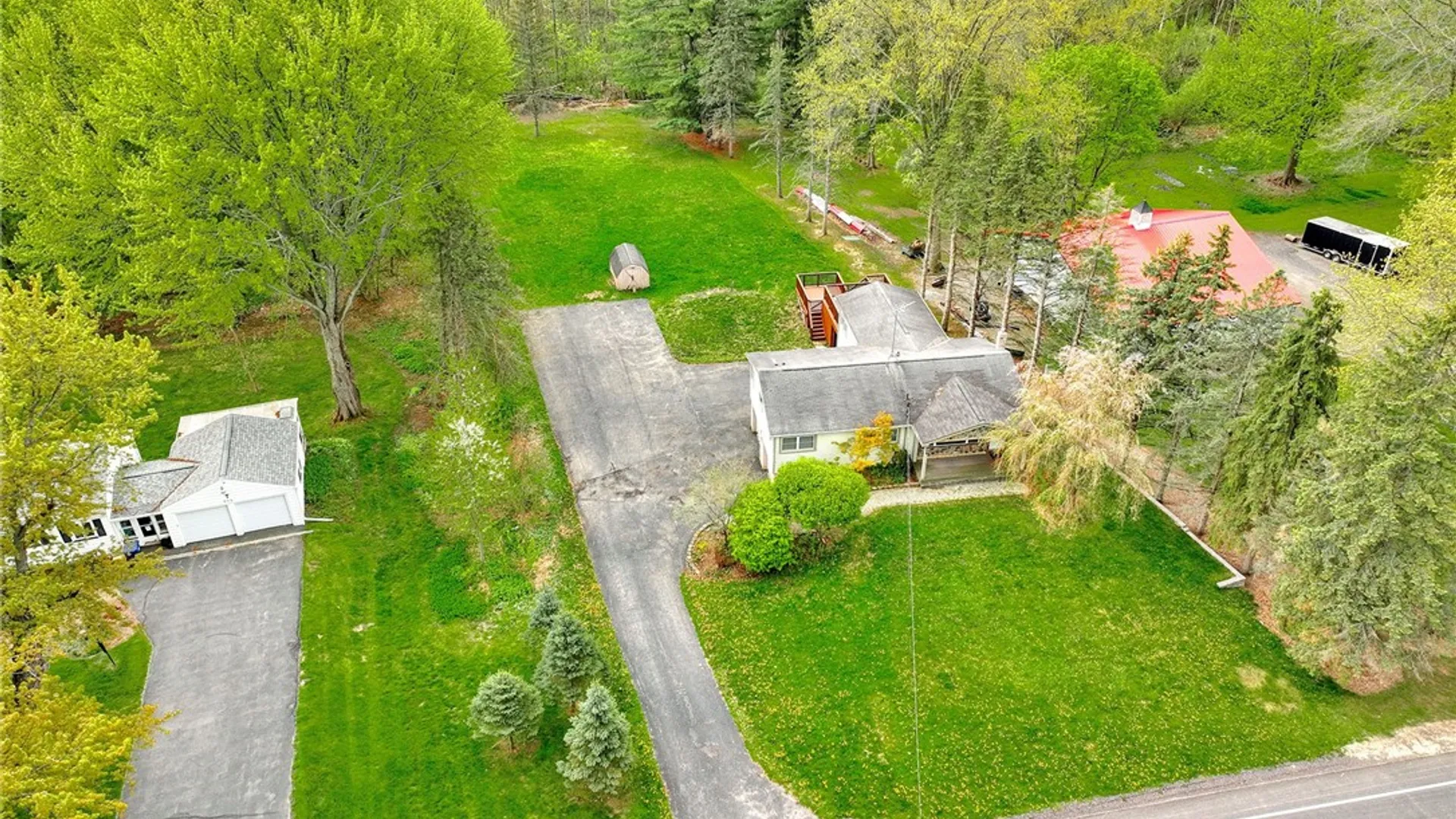 Property at 924 Ridge Road, Ontario, NY 14519 4