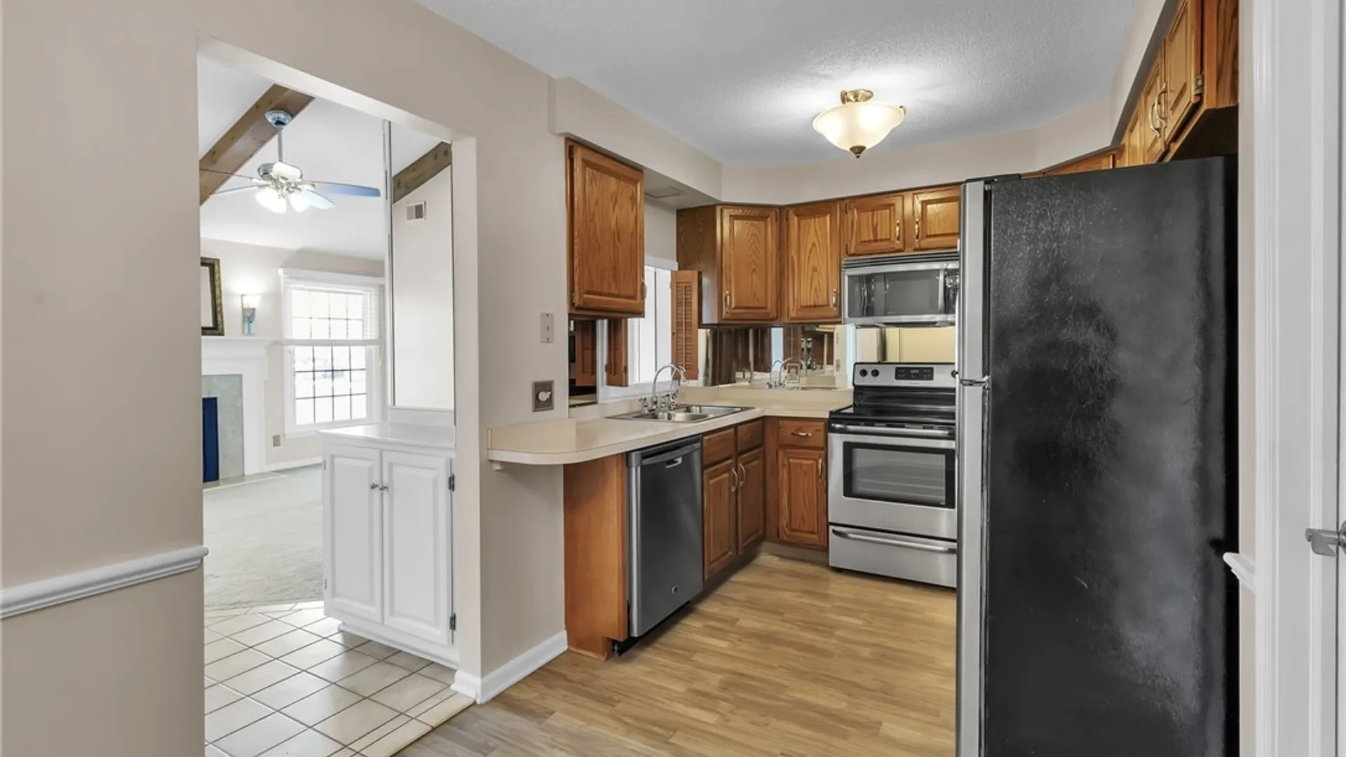 Property at 660 Youngs Road, Amherst, NY 14221 8
