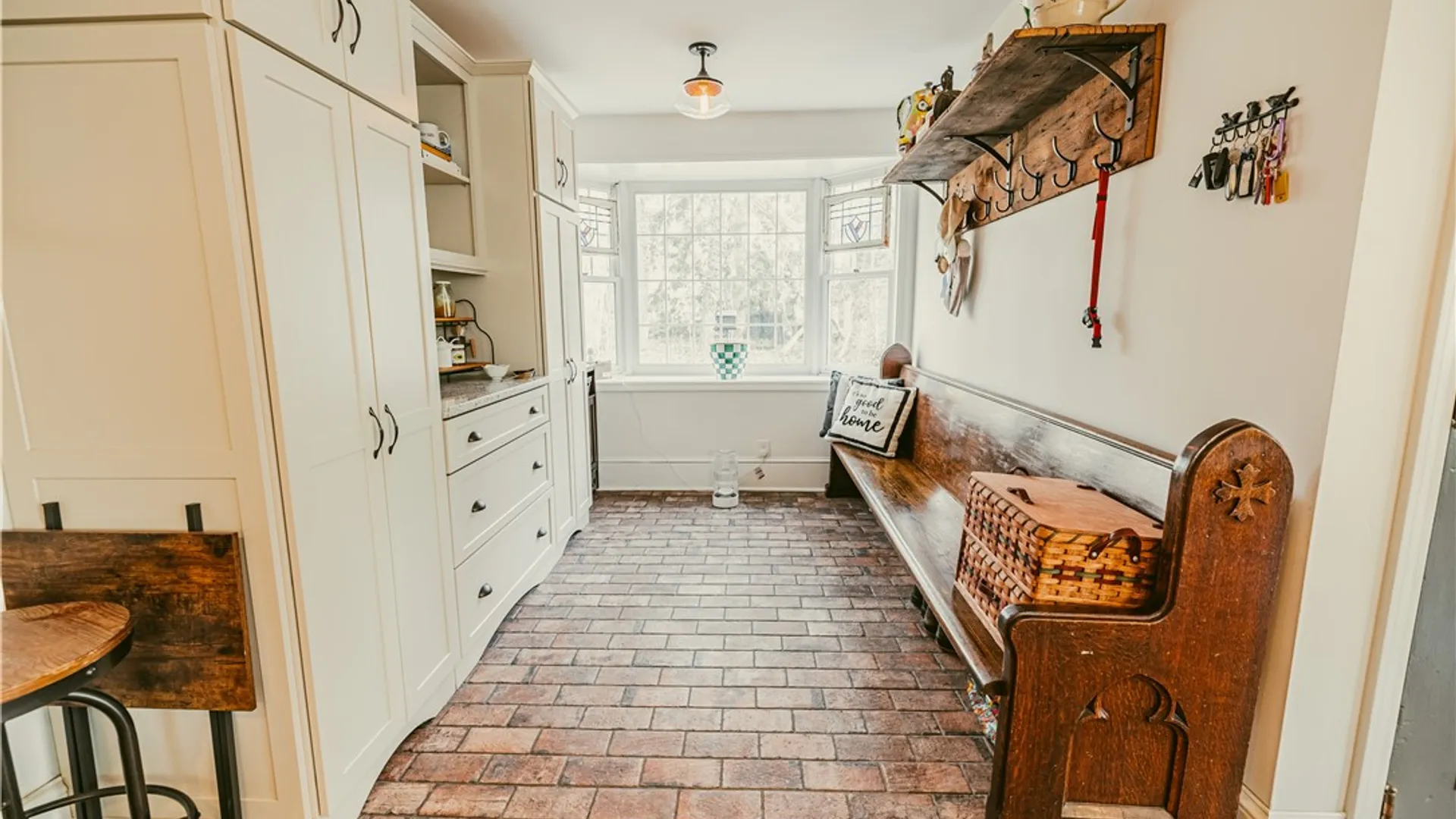 Property at 30 Harwood Lane, Pittsford, NY 14445 13
