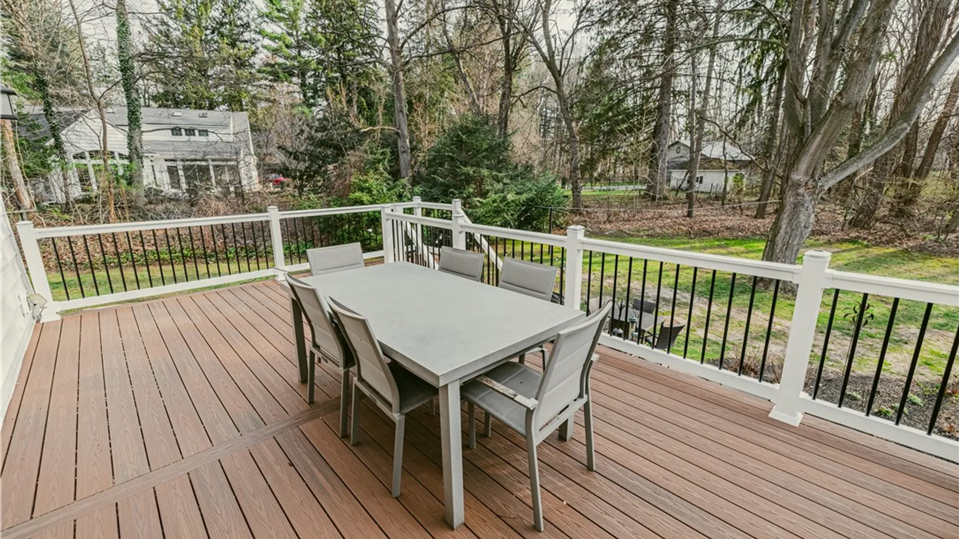 Property at 30 Harwood Lane, Pittsford, NY 14445 19