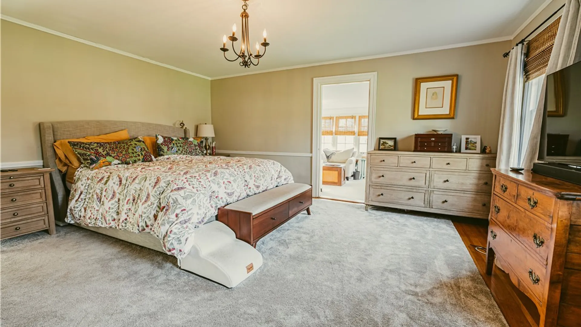 Property at 30 Harwood Lane, Pittsford, NY 14445 24