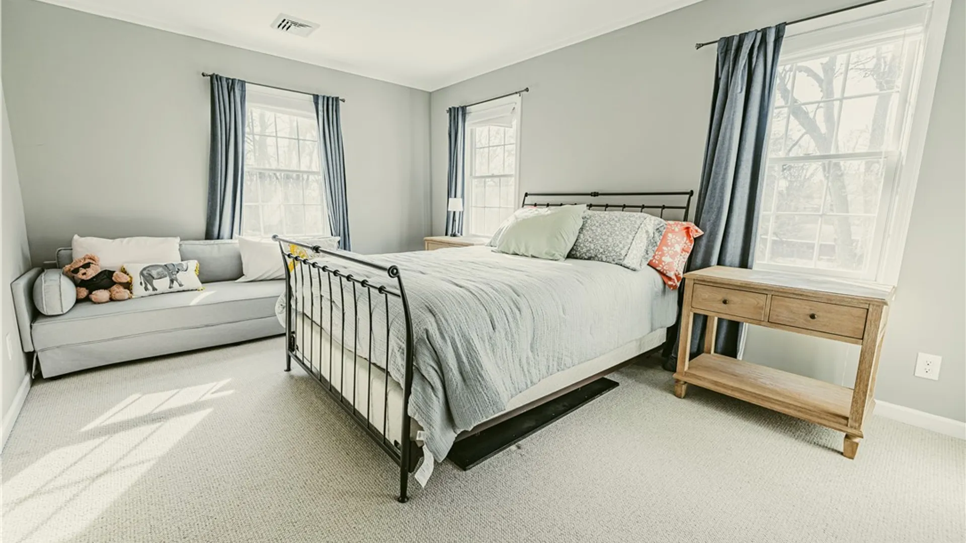 Property at 30 Harwood Lane, Pittsford, NY 14445 33