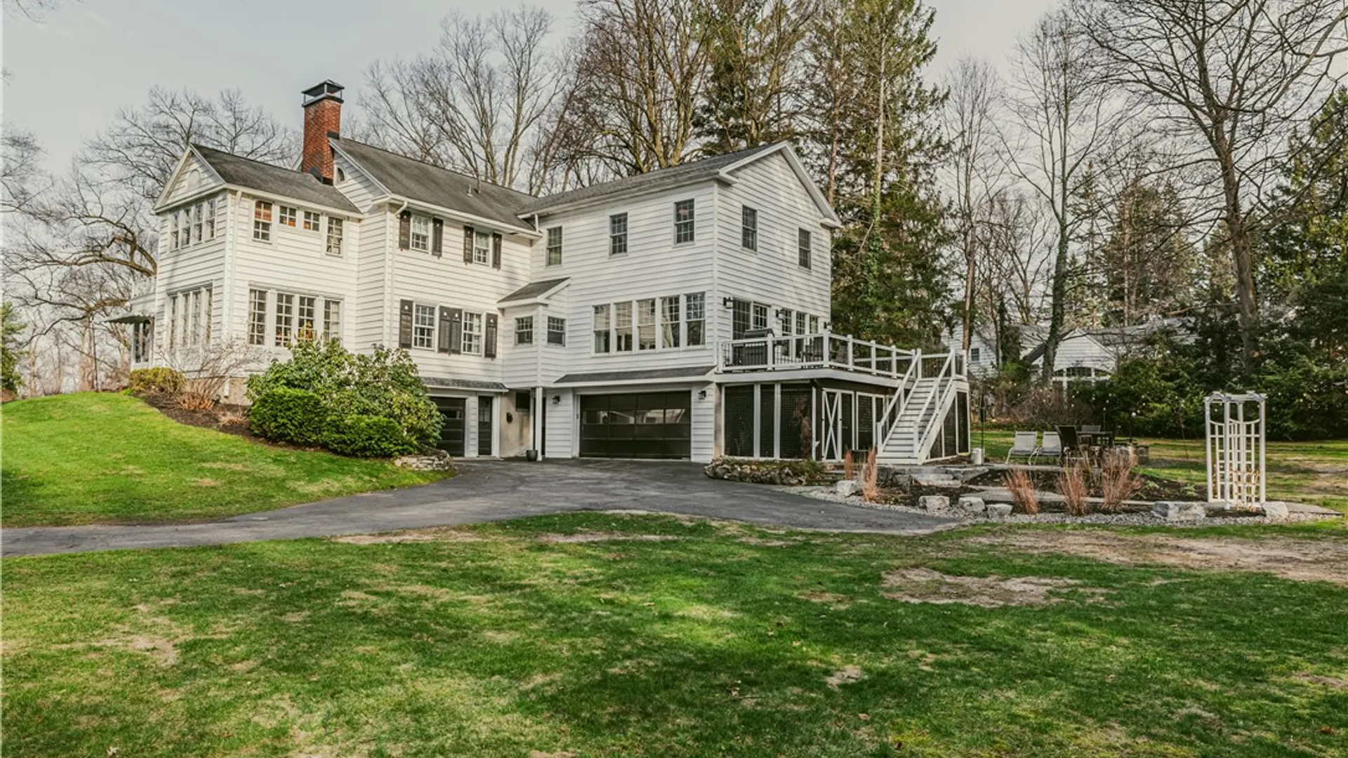 Property at 30 Harwood Lane, Pittsford, NY 14445 41