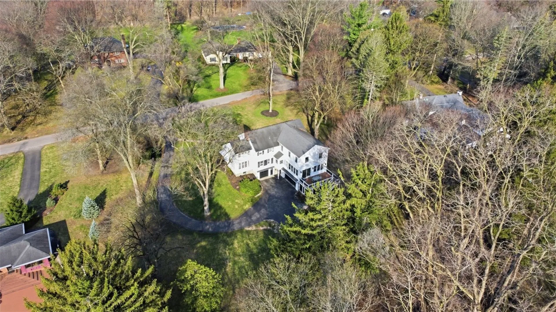 Property at 30 Harwood Lane, Pittsford, NY 14445 43