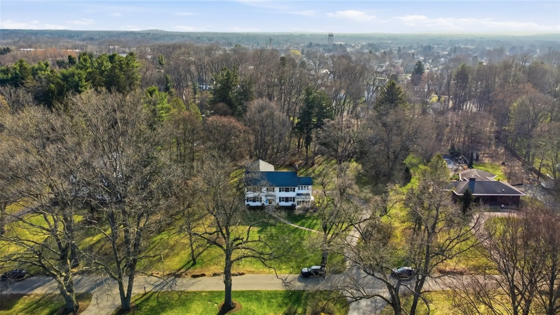 Property at 30 Harwood Lane, Pittsford, NY 14445 44
