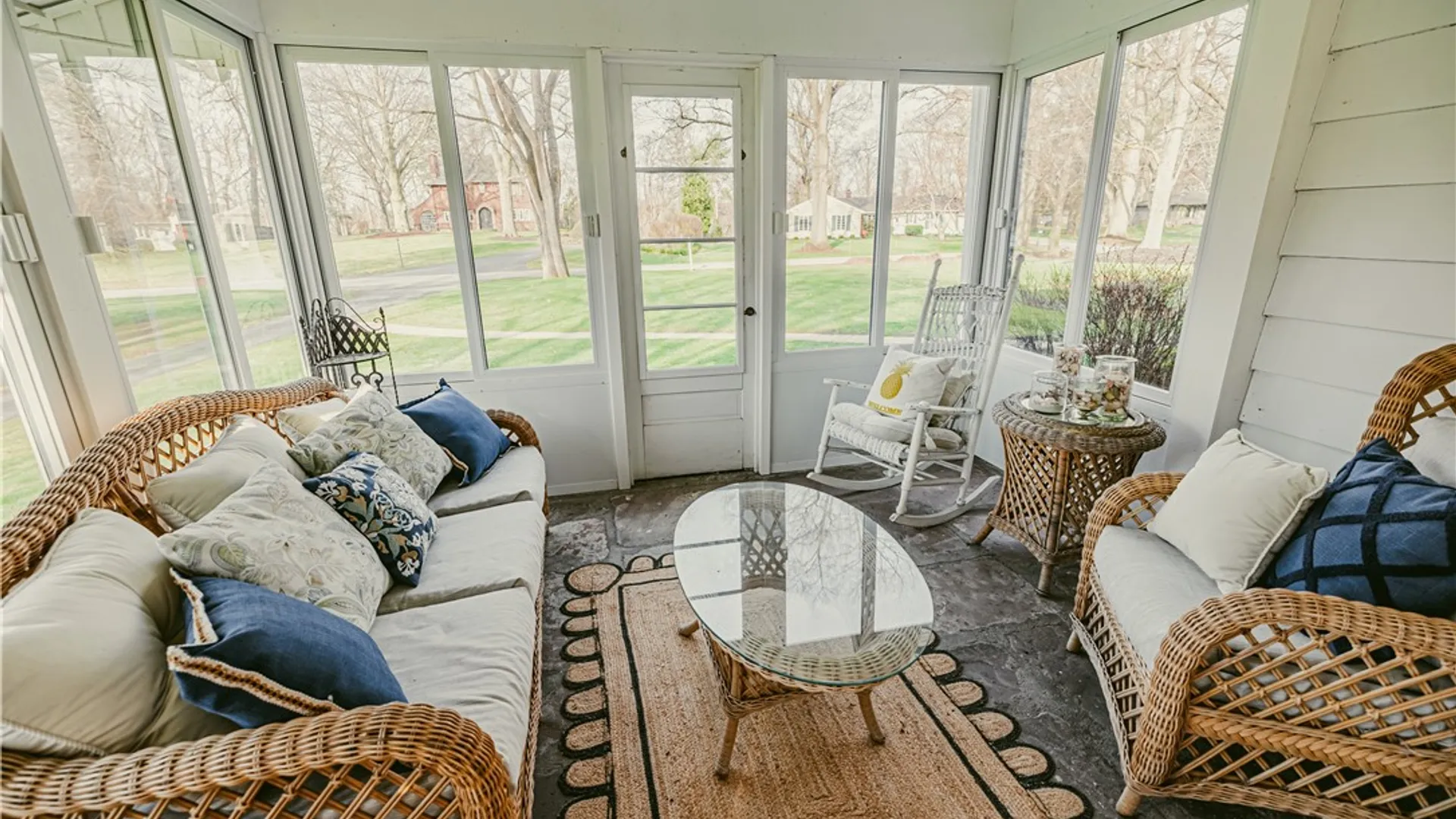 Property at 30 Harwood Lane, Pittsford, NY 14445 6