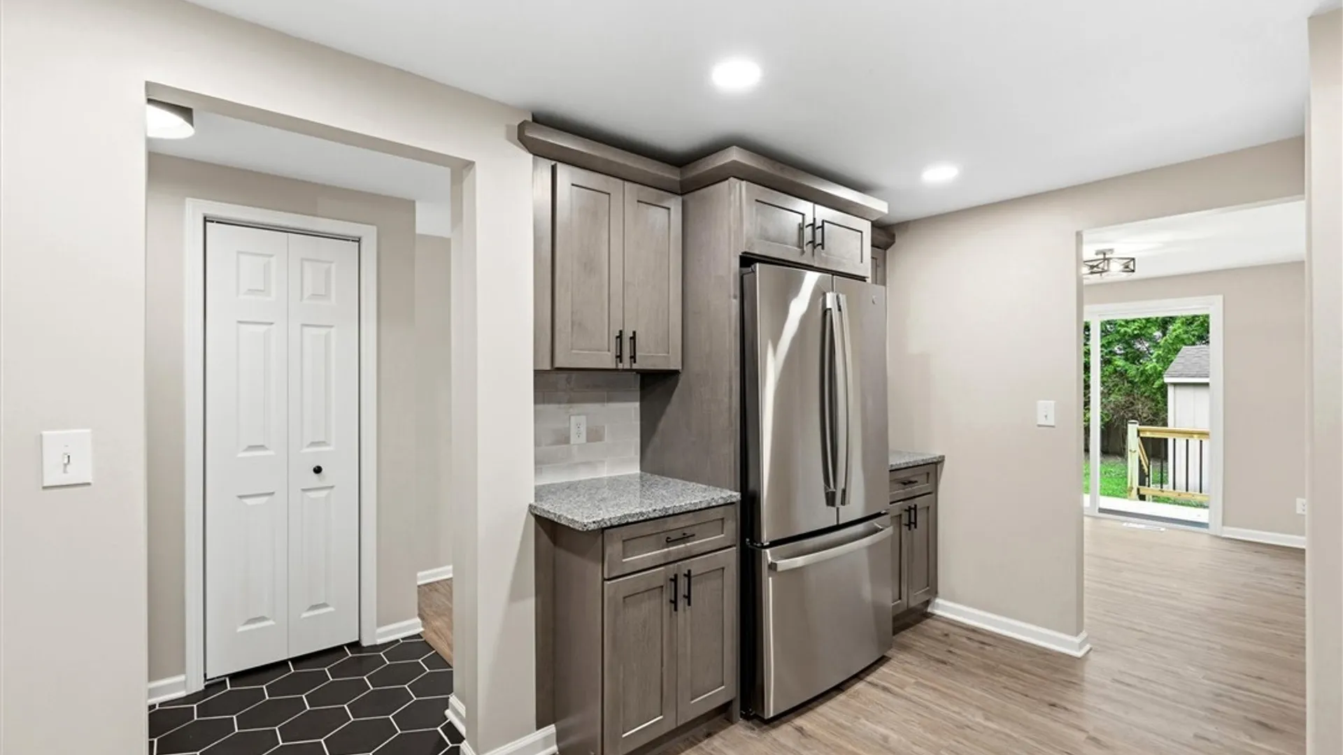 Property at 7 Gooseberry Lane, Clay, NY 13090 14