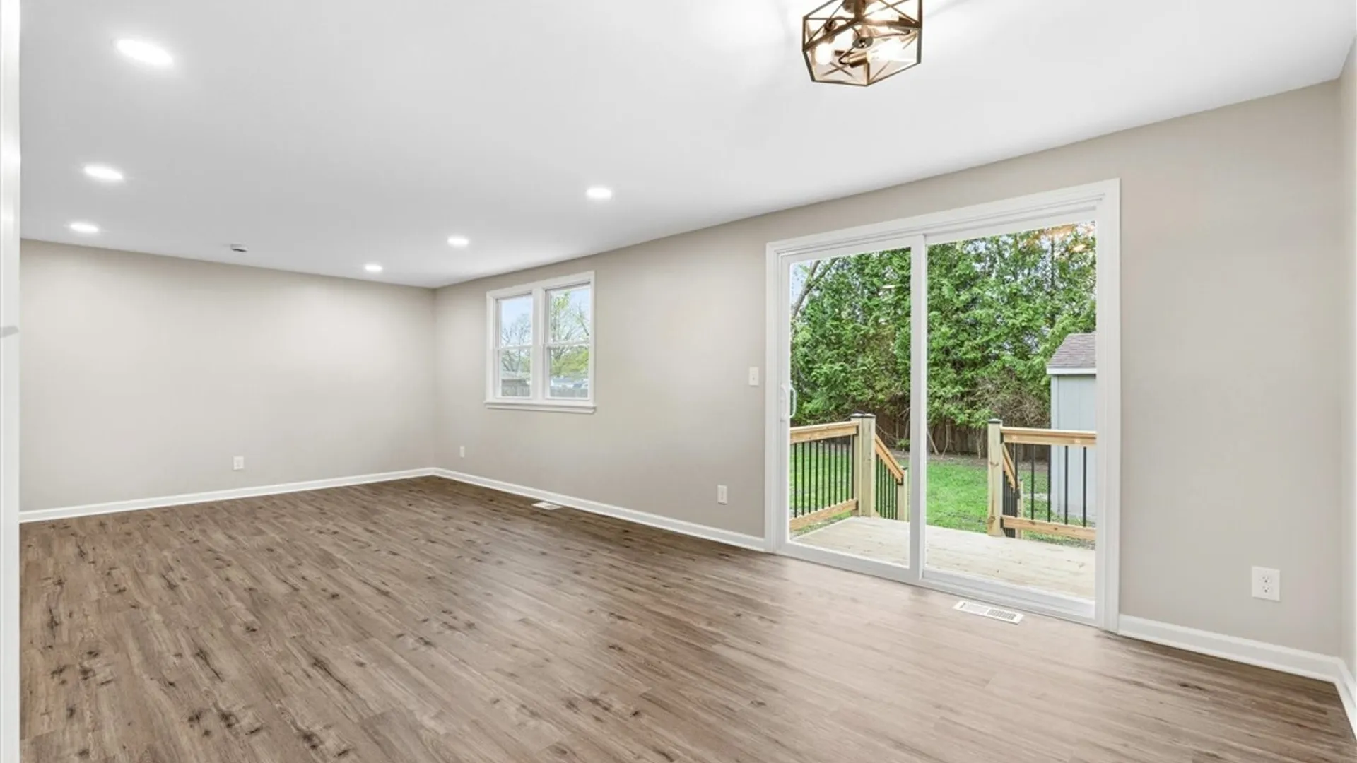 Property at 7 Gooseberry Lane, Clay, NY 13090 16