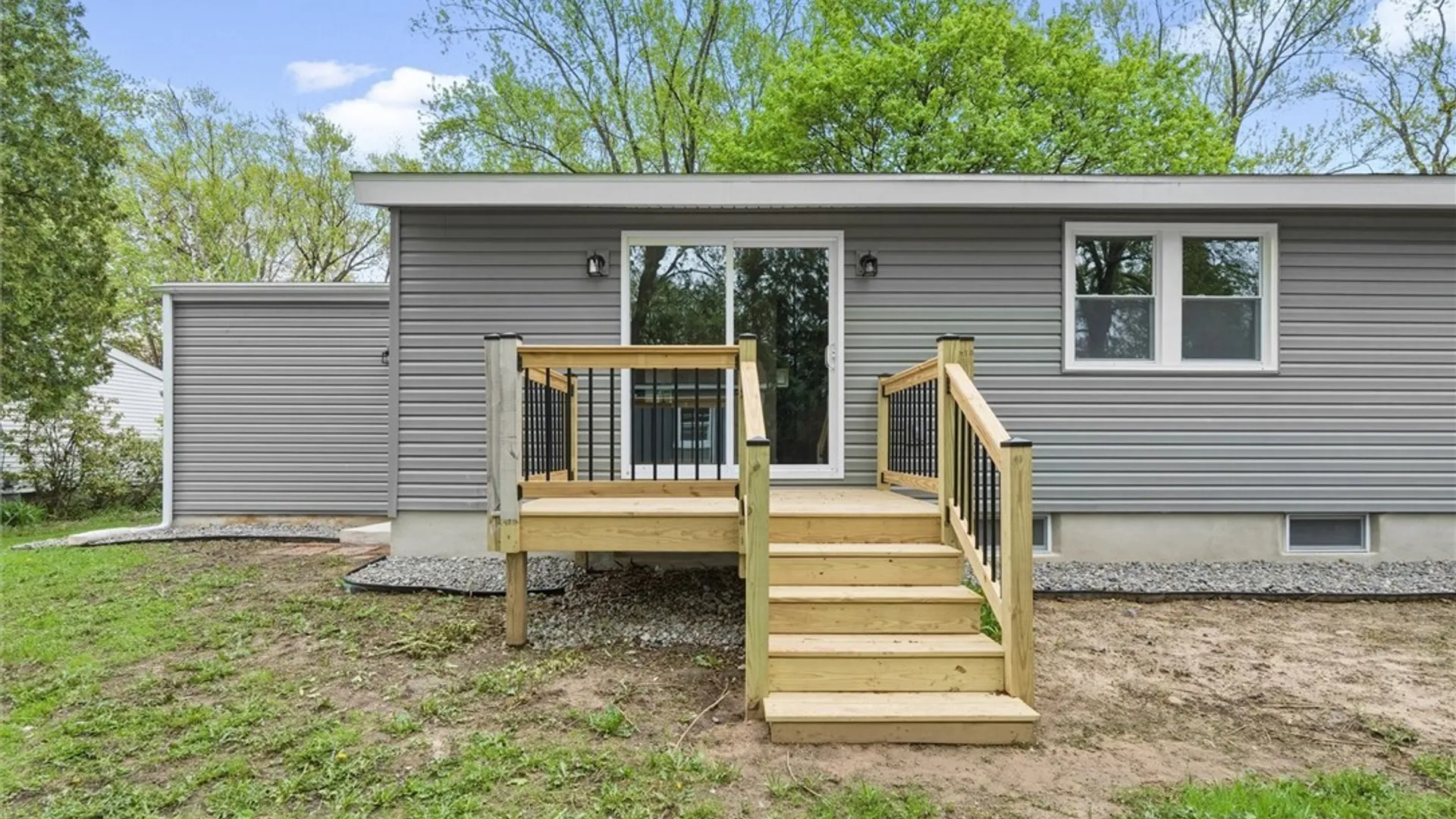 Property at 7 Gooseberry Lane, Clay, NY 13090 38